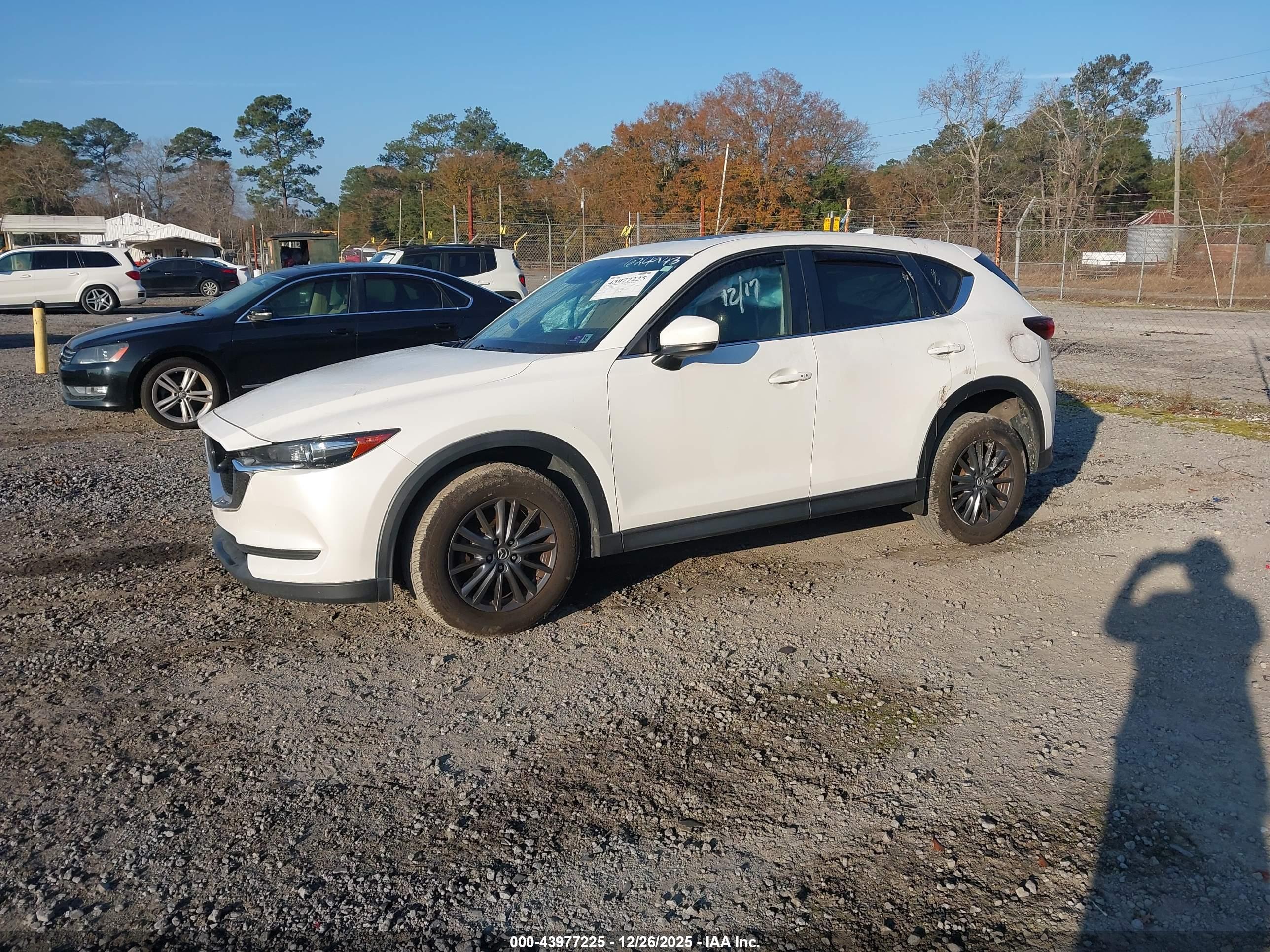 MAZDA CX-5 image 2