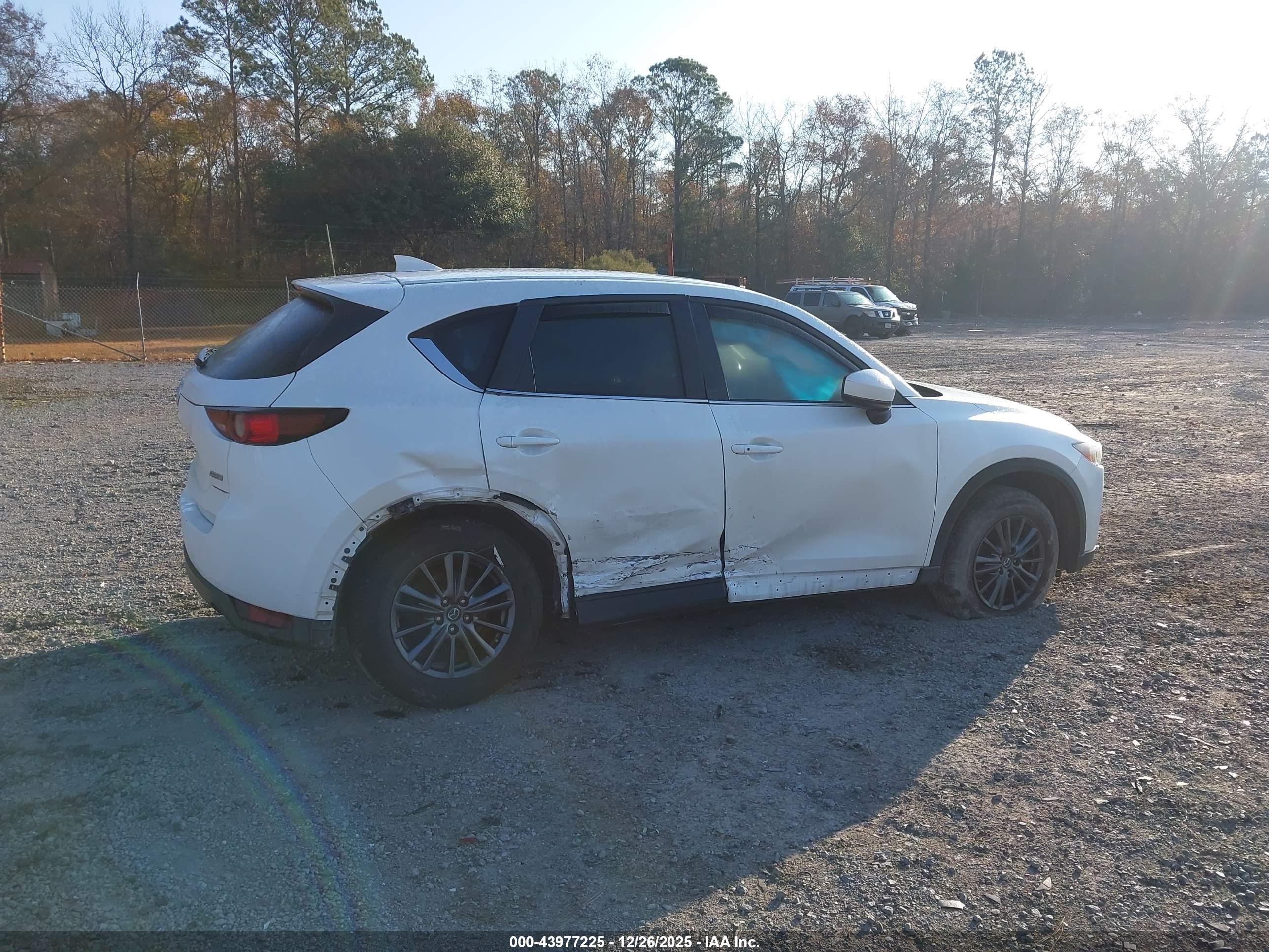 MAZDA CX-5 image 4
