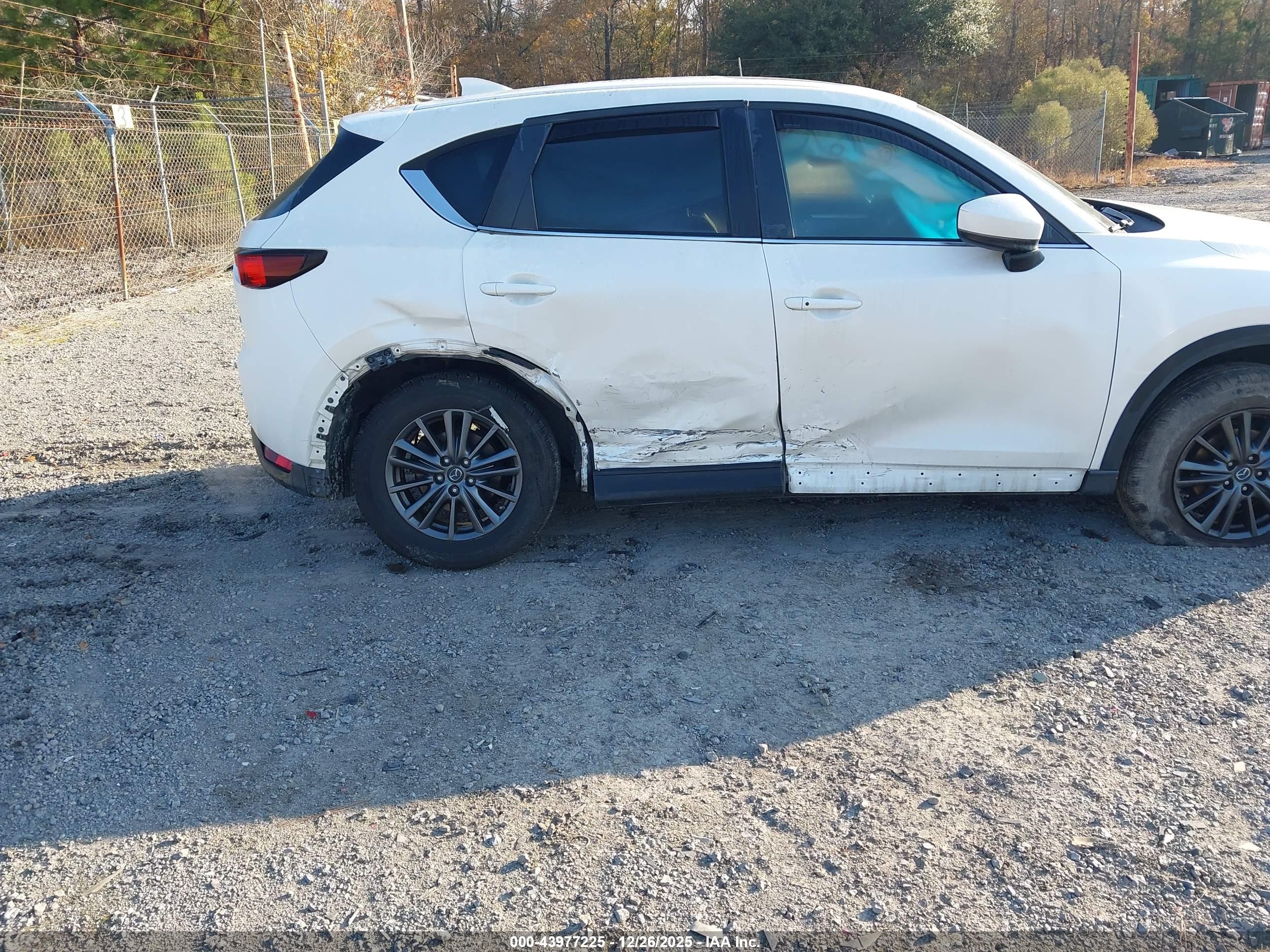 MAZDA CX-5 image 6
