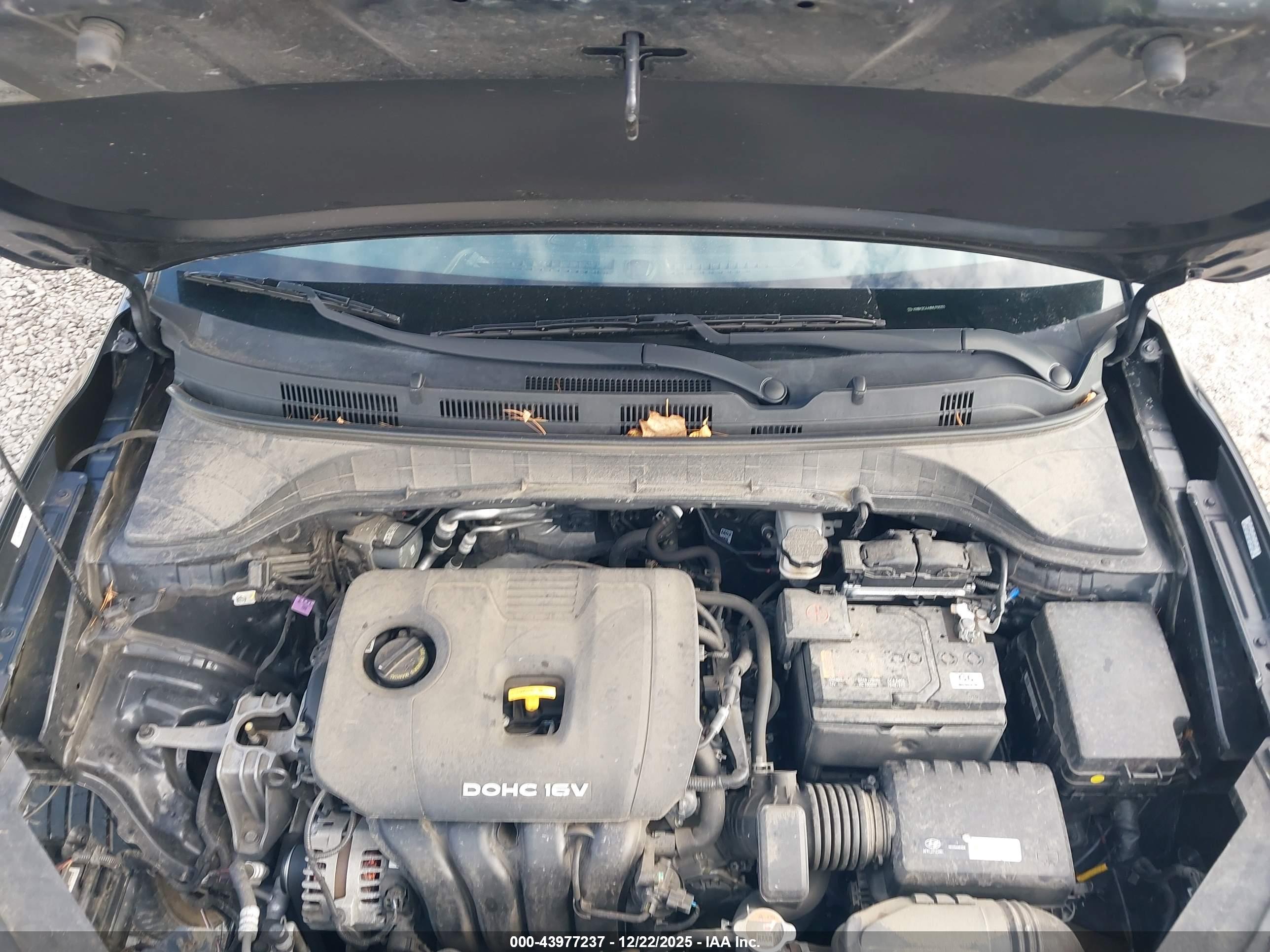 HYUNDAI KONA image 10