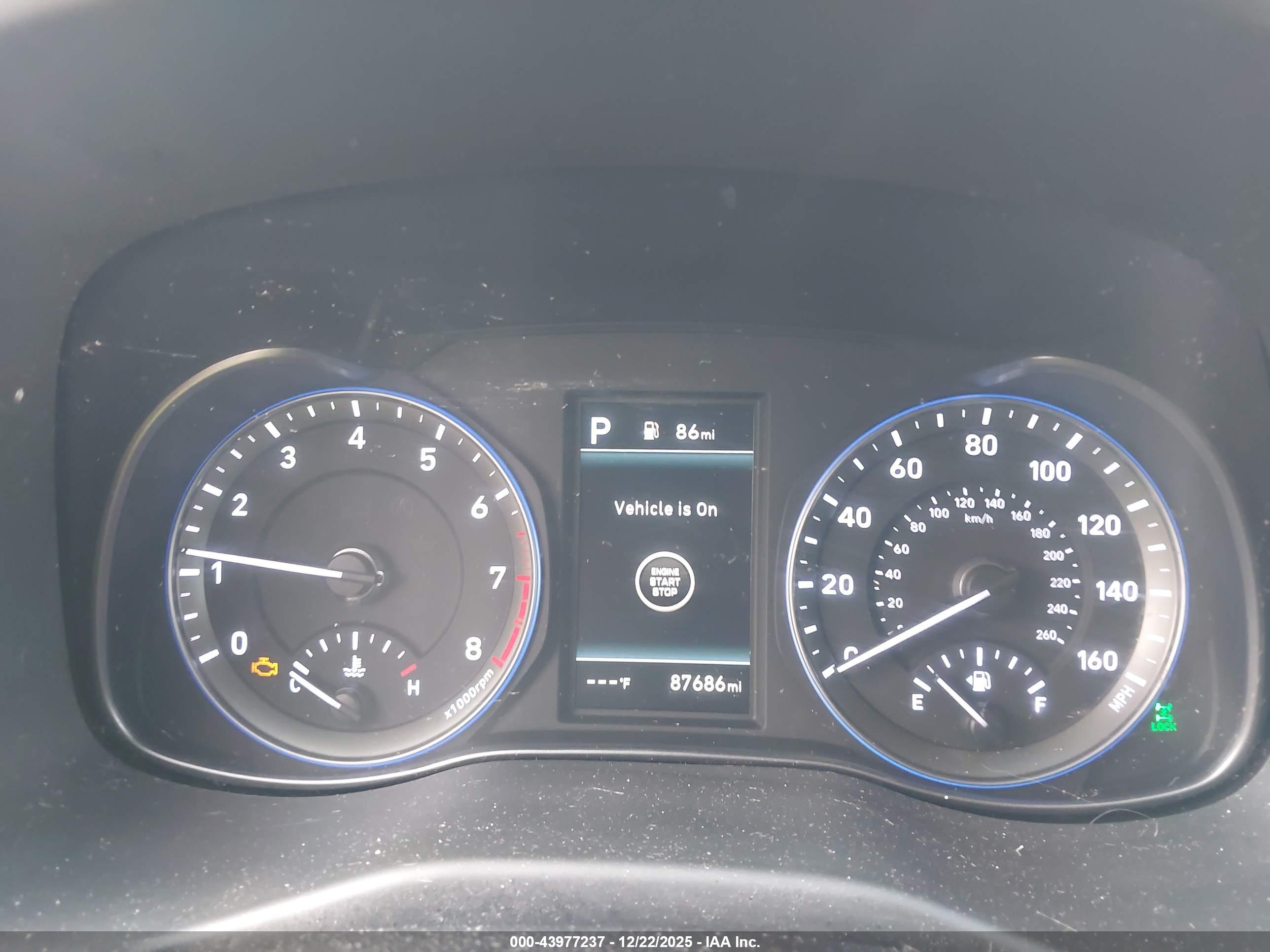 HYUNDAI KONA image 7