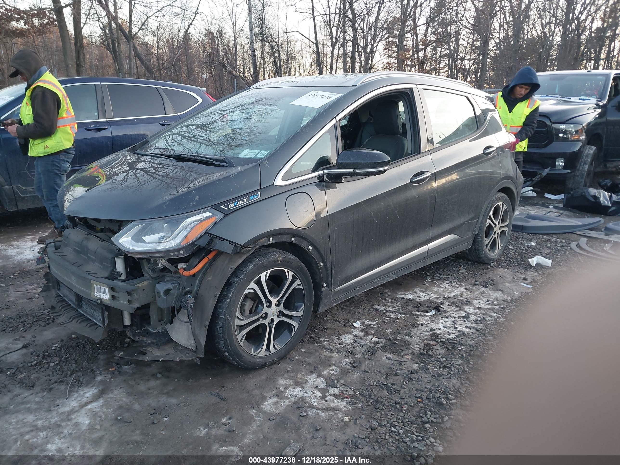 CHEVROLET BOLT image 2