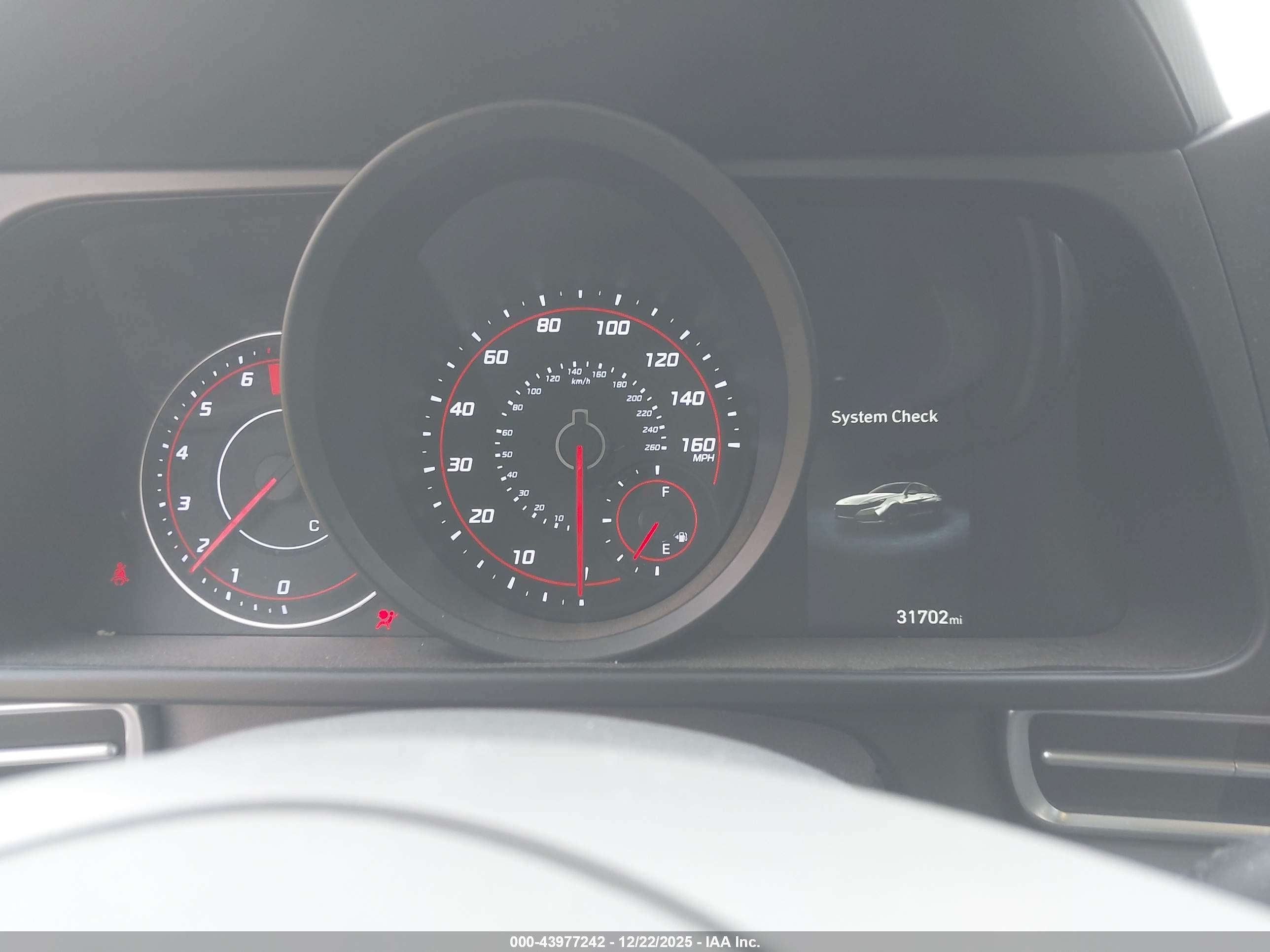 HYUNDAI ELANTRA image 7