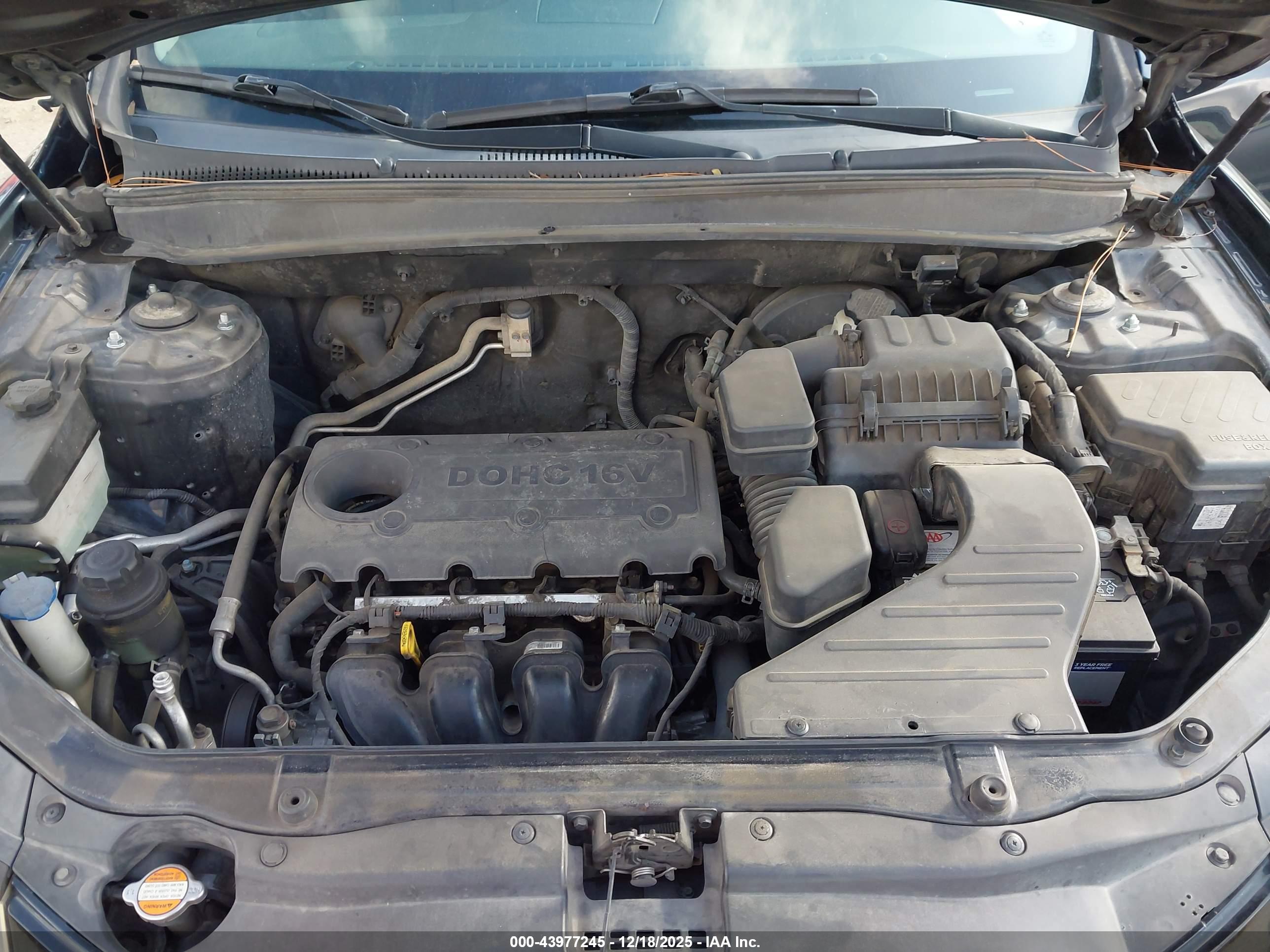 HYUNDAI SANTA image 10