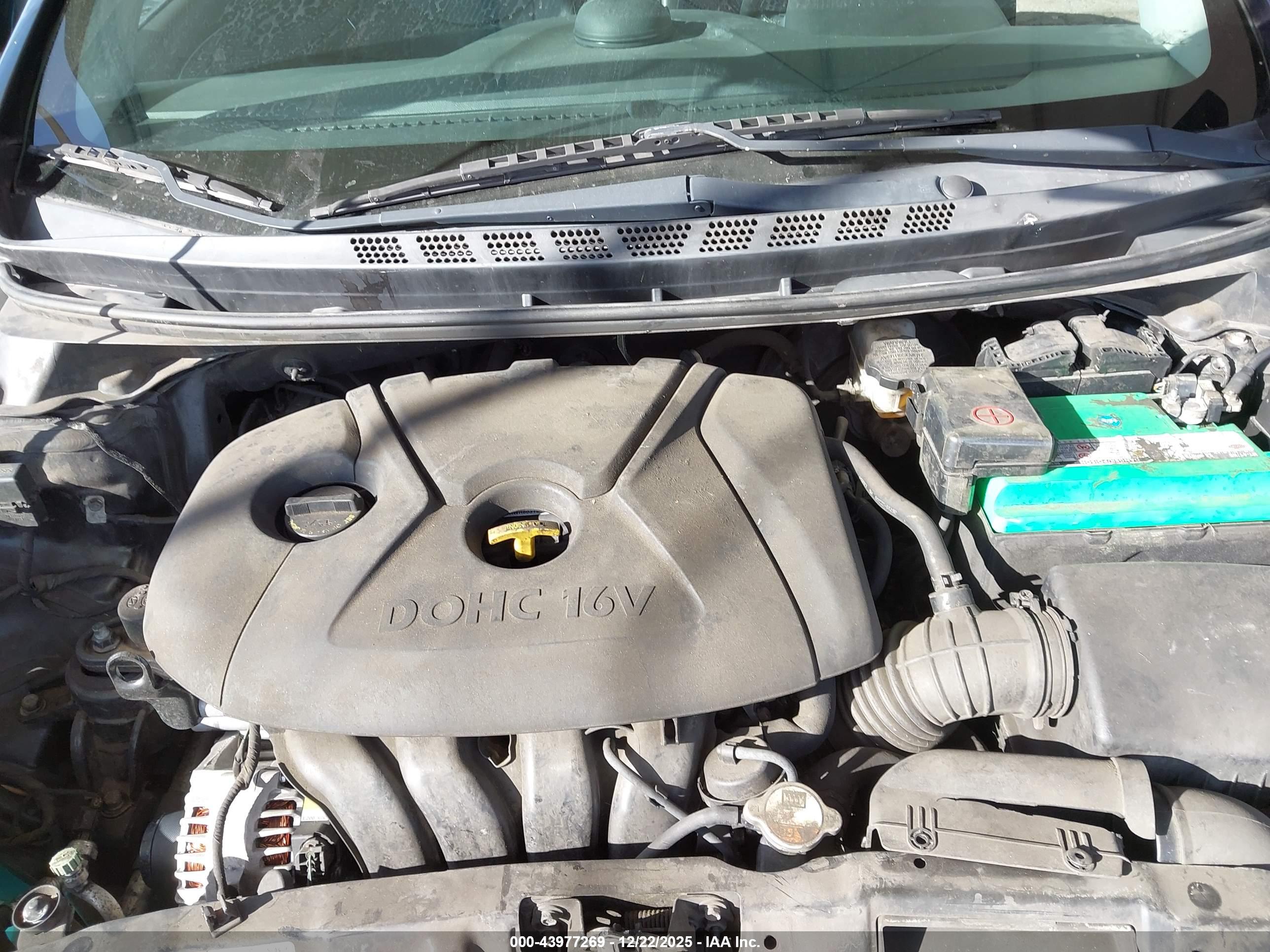 HYUNDAI ELANTRA image 10