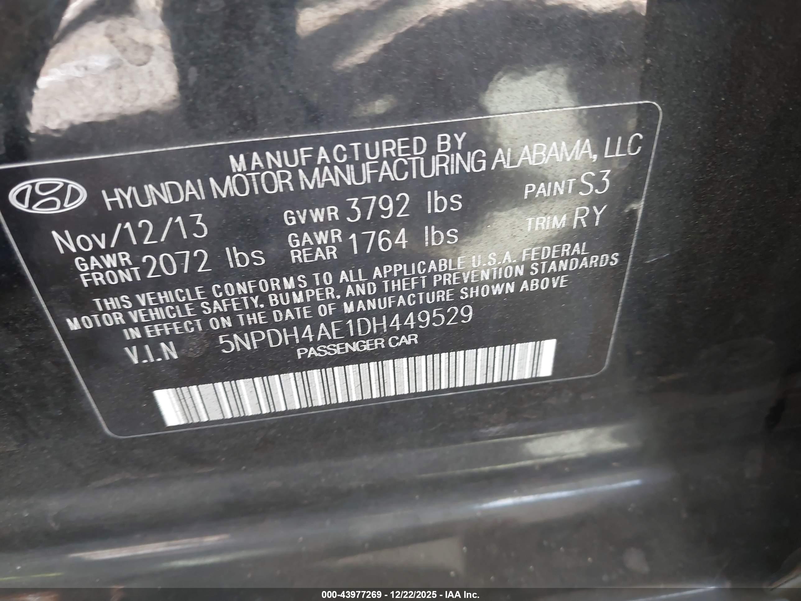 HYUNDAI ELANTRA image 9