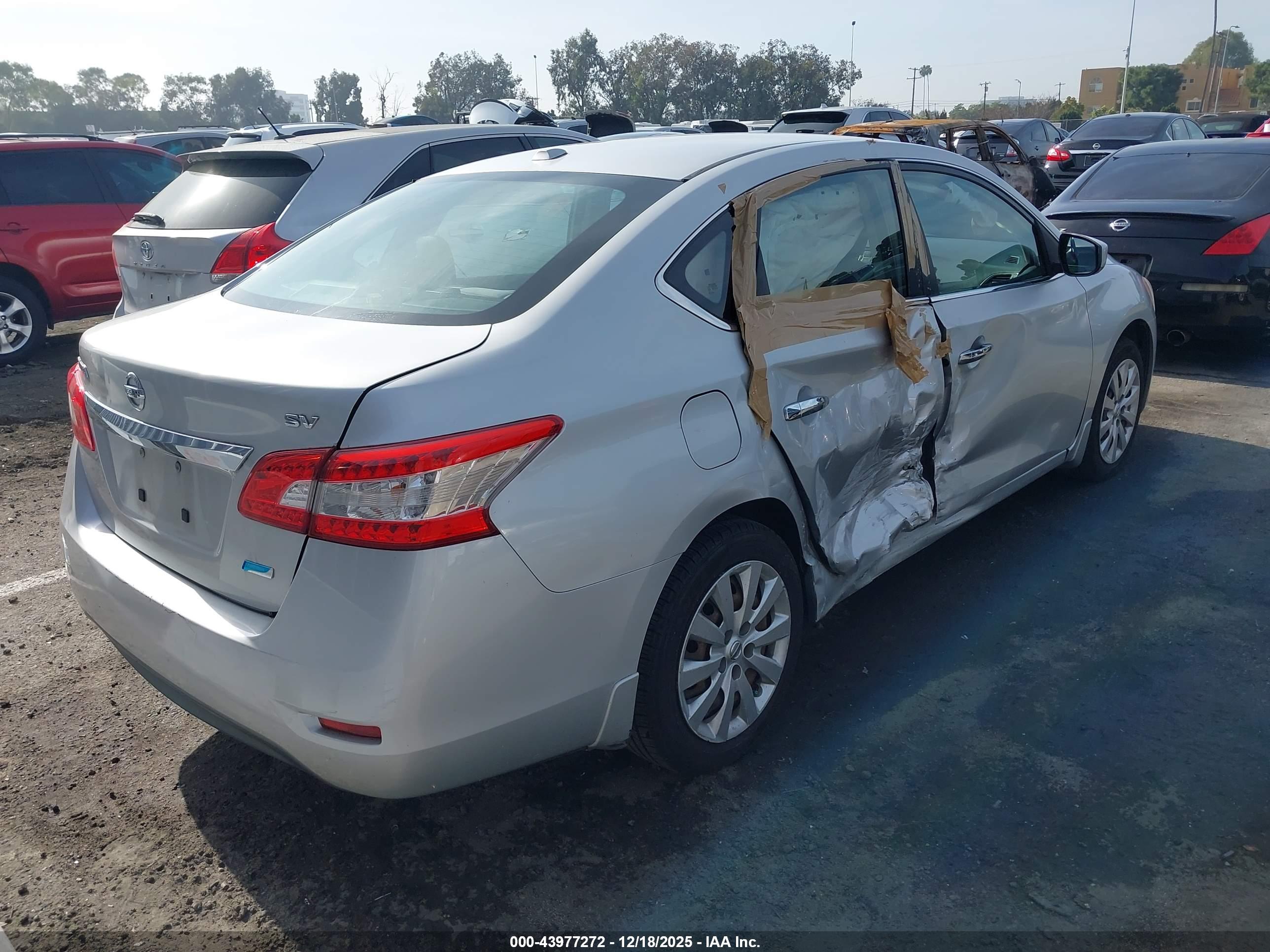 NISSAN SENTRA image 4