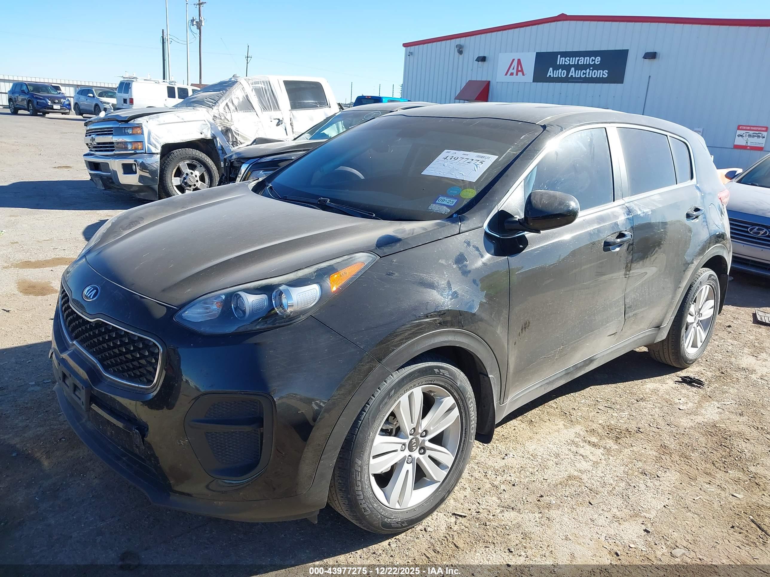 KIA SPORTAGE image 2