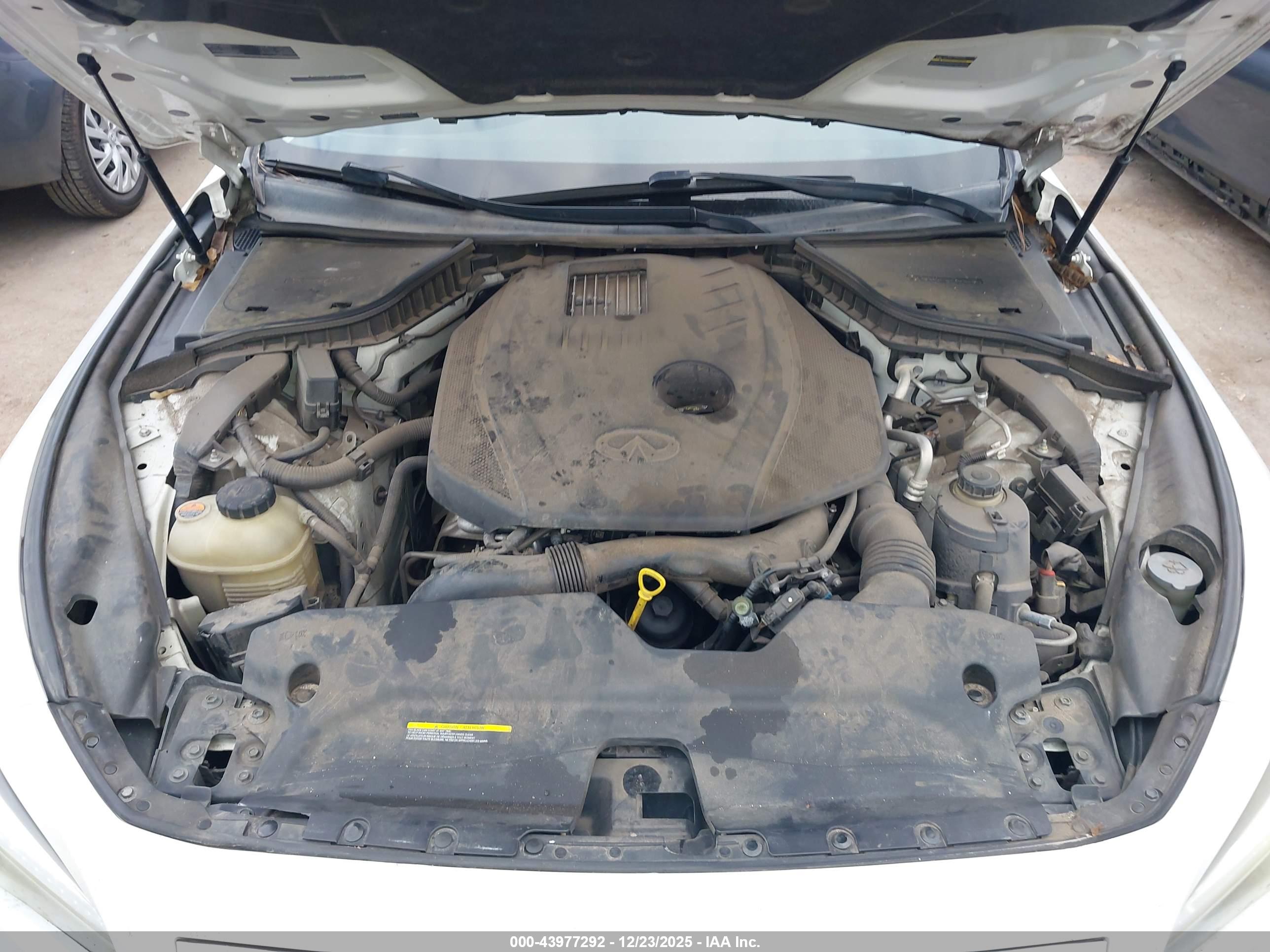 INFINITI Q50 image 10