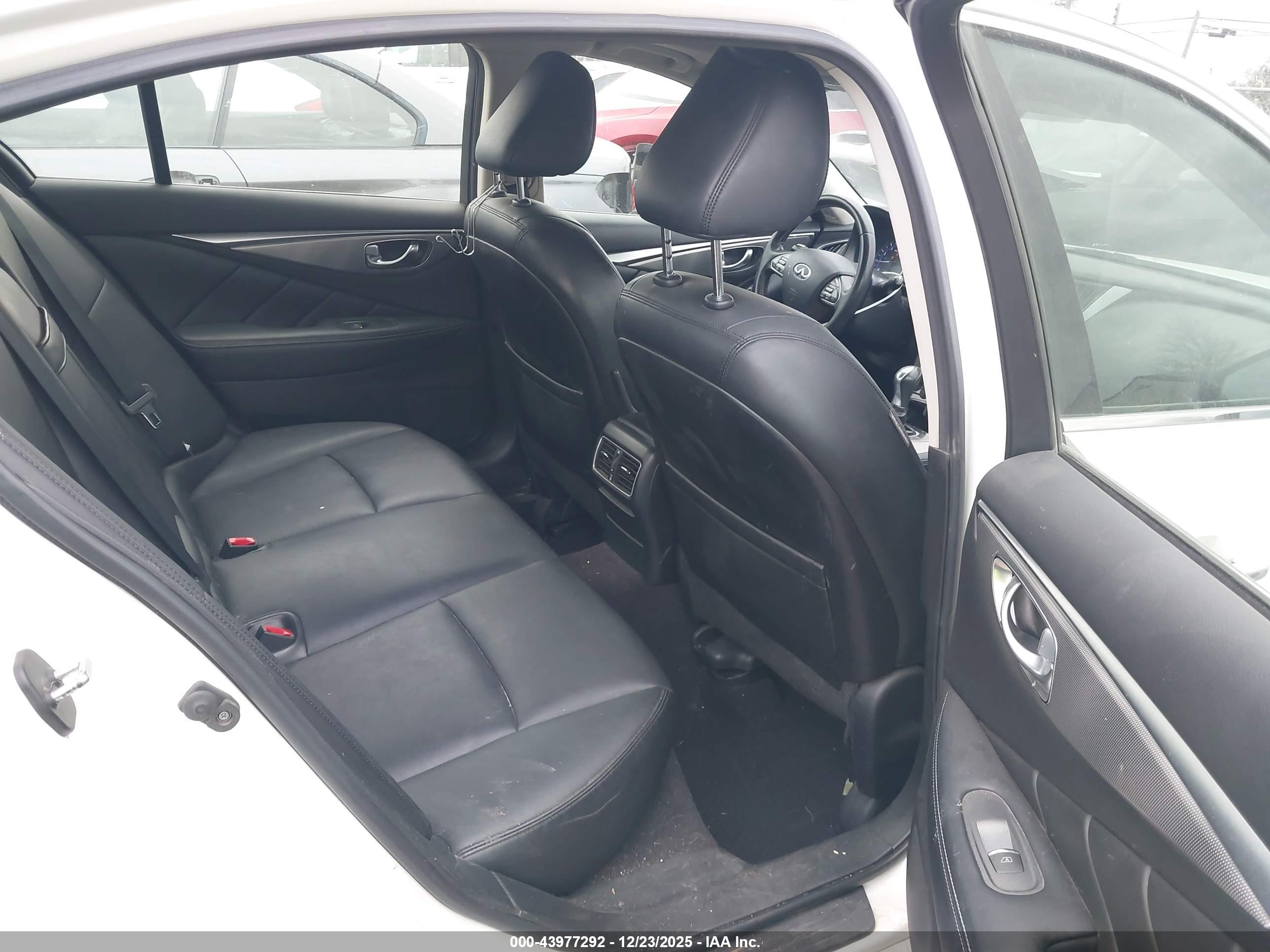 INFINITI Q50 image 8