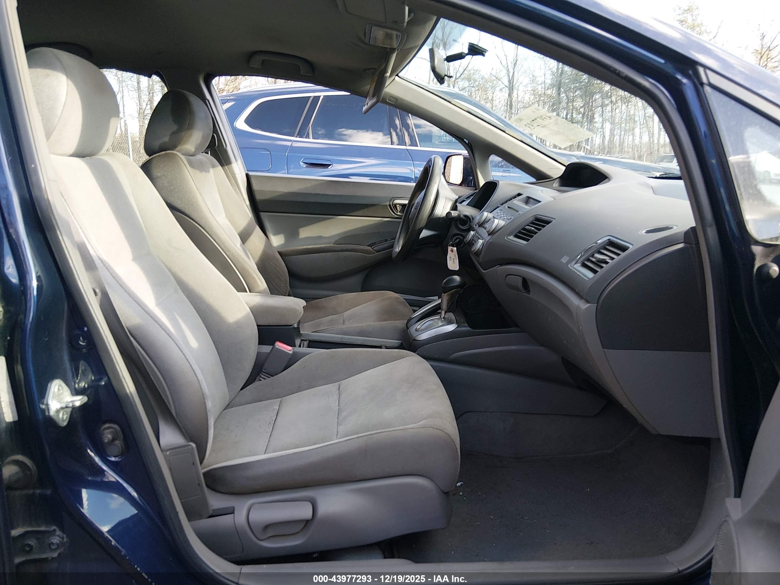 HONDA CIVIC image 5