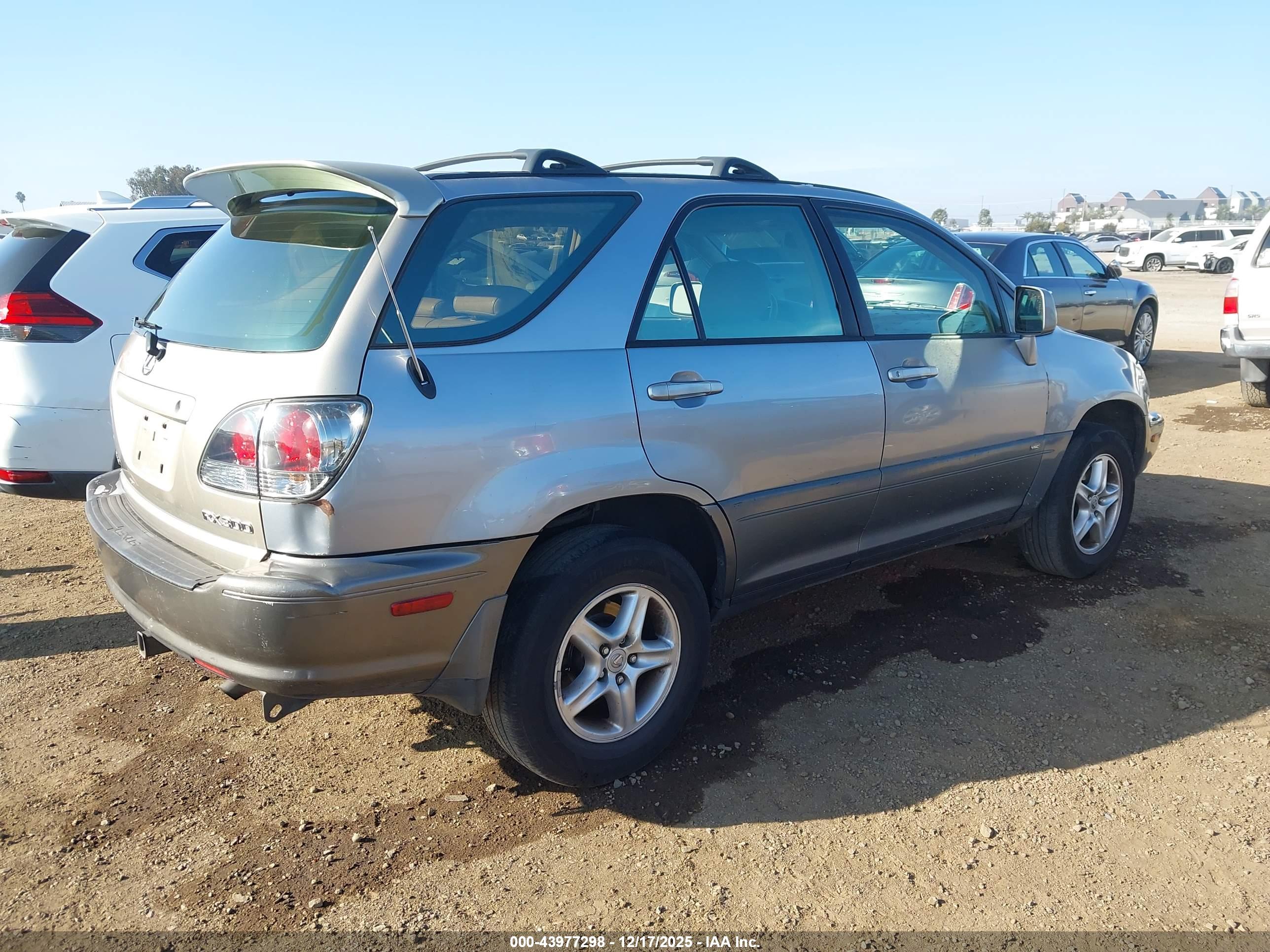 LEXUS RX image 4