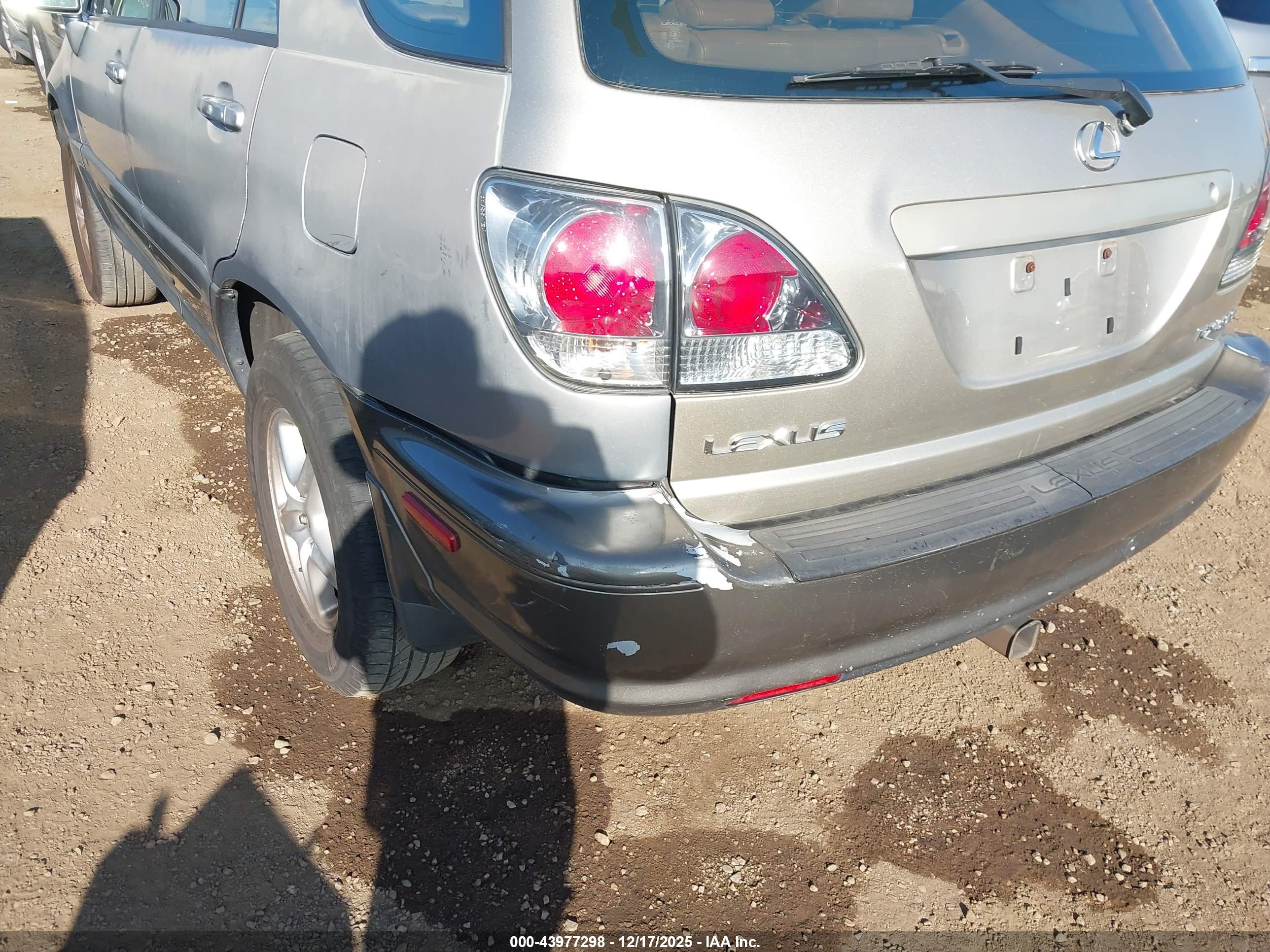 LEXUS RX image 6