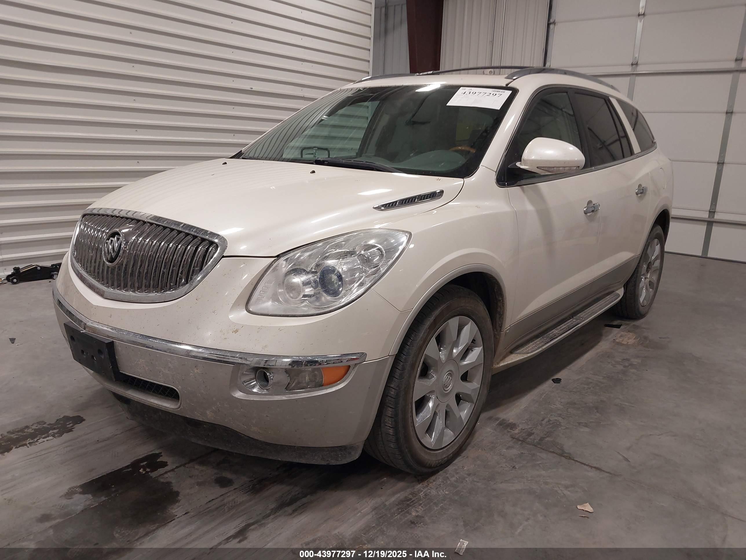 BUICK ENCLAVE image 2