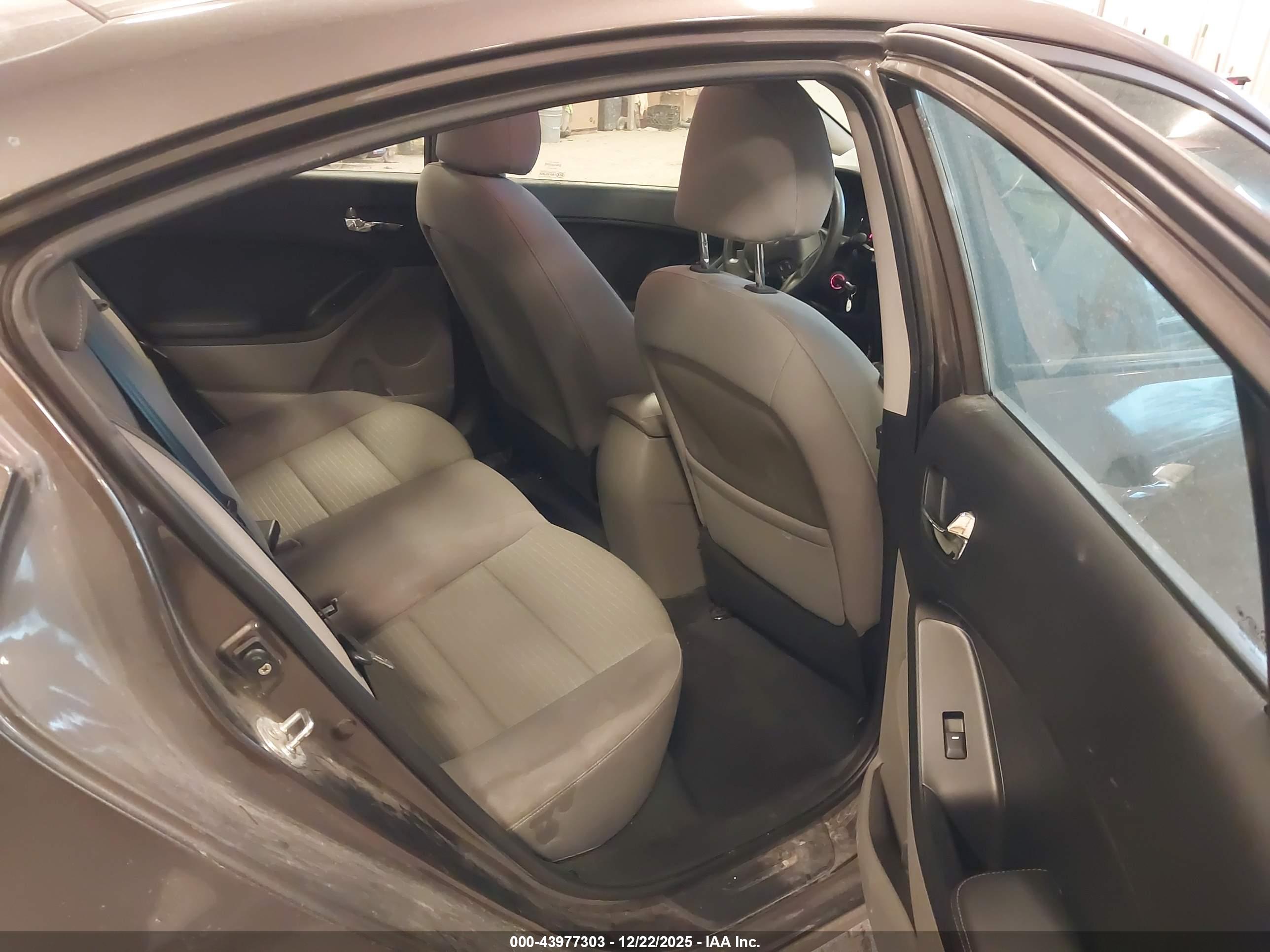 KIA FORTE image 8