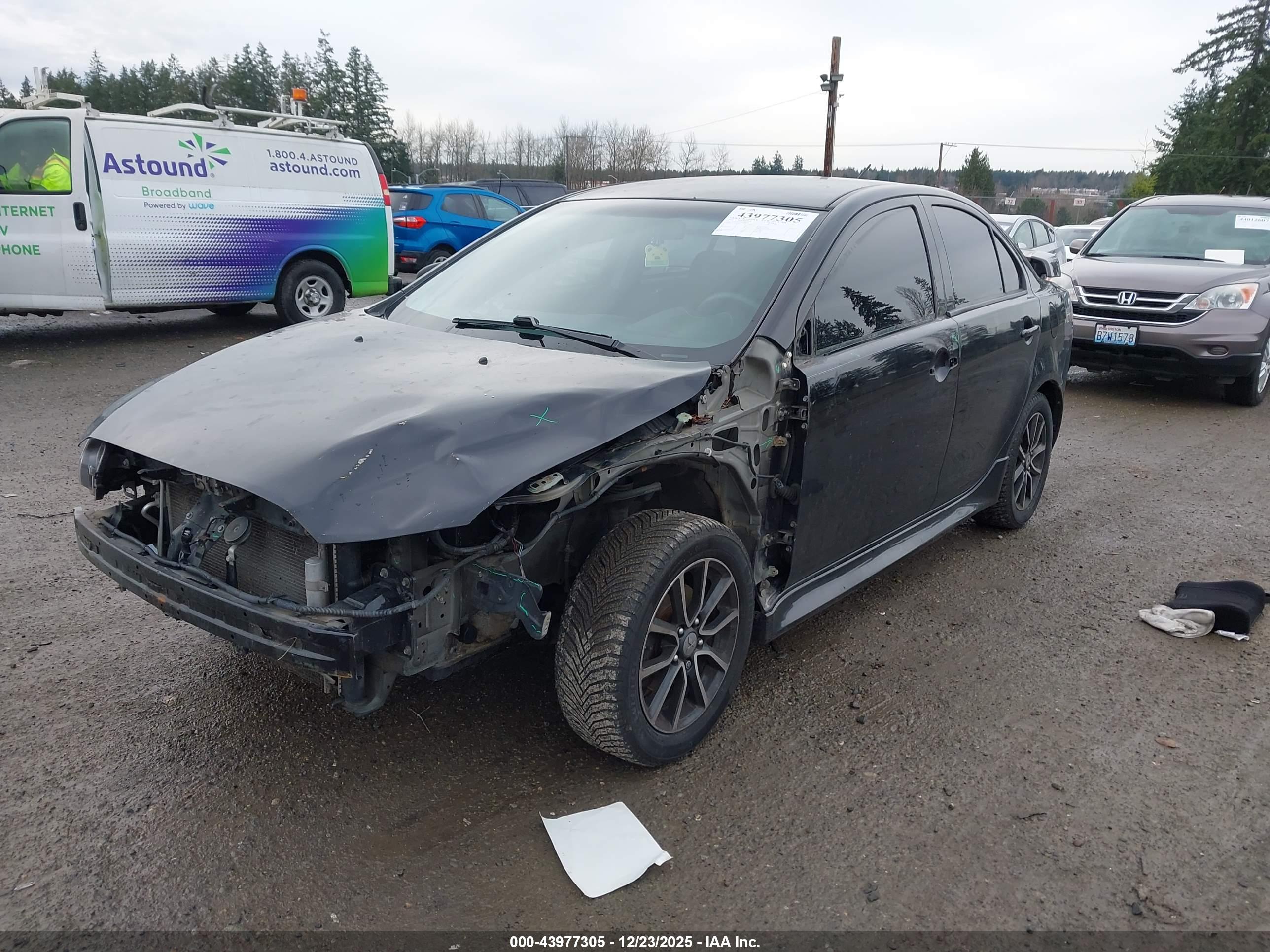 MITSUBISHI LANCER image 6