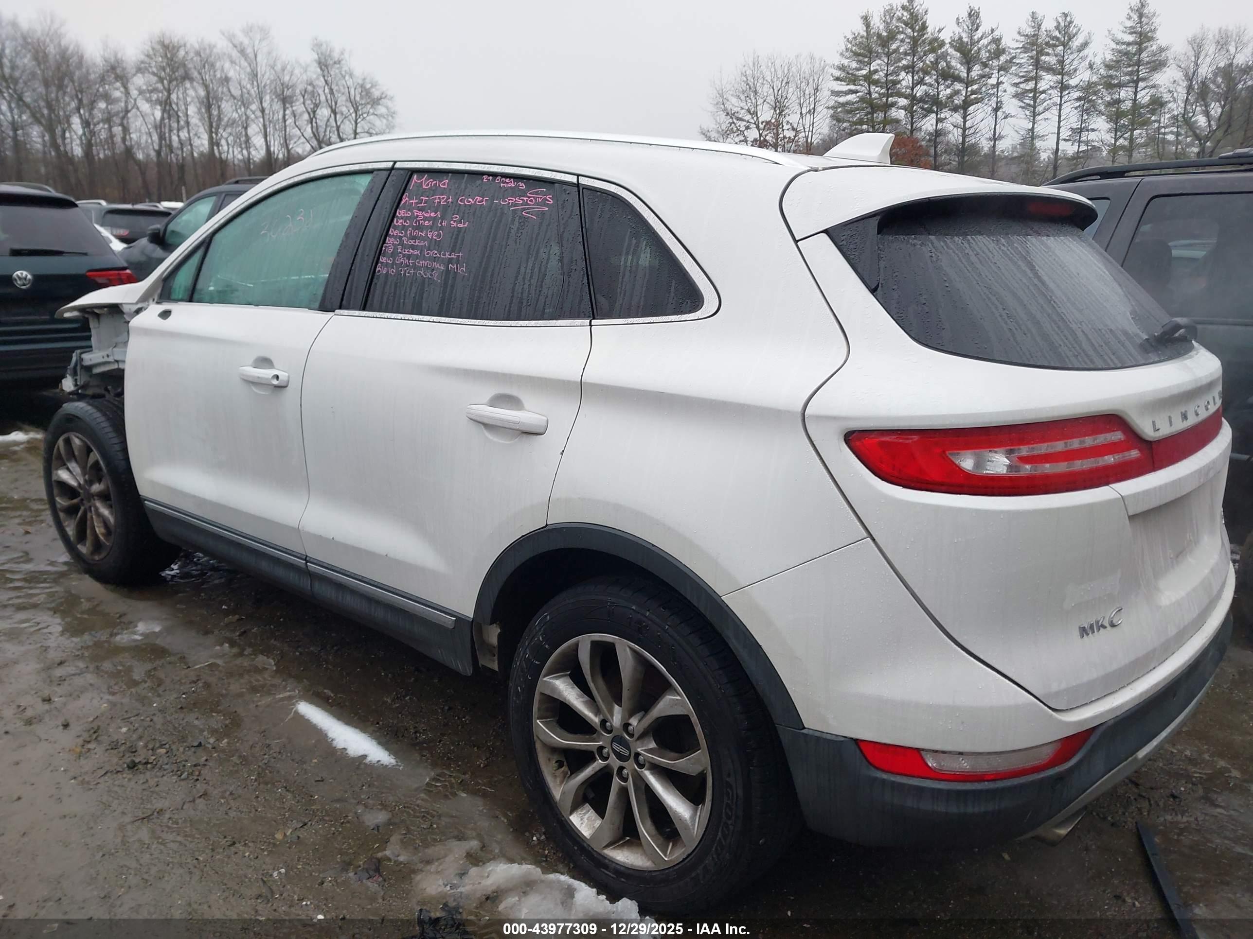 LINCOLN MKC image 3