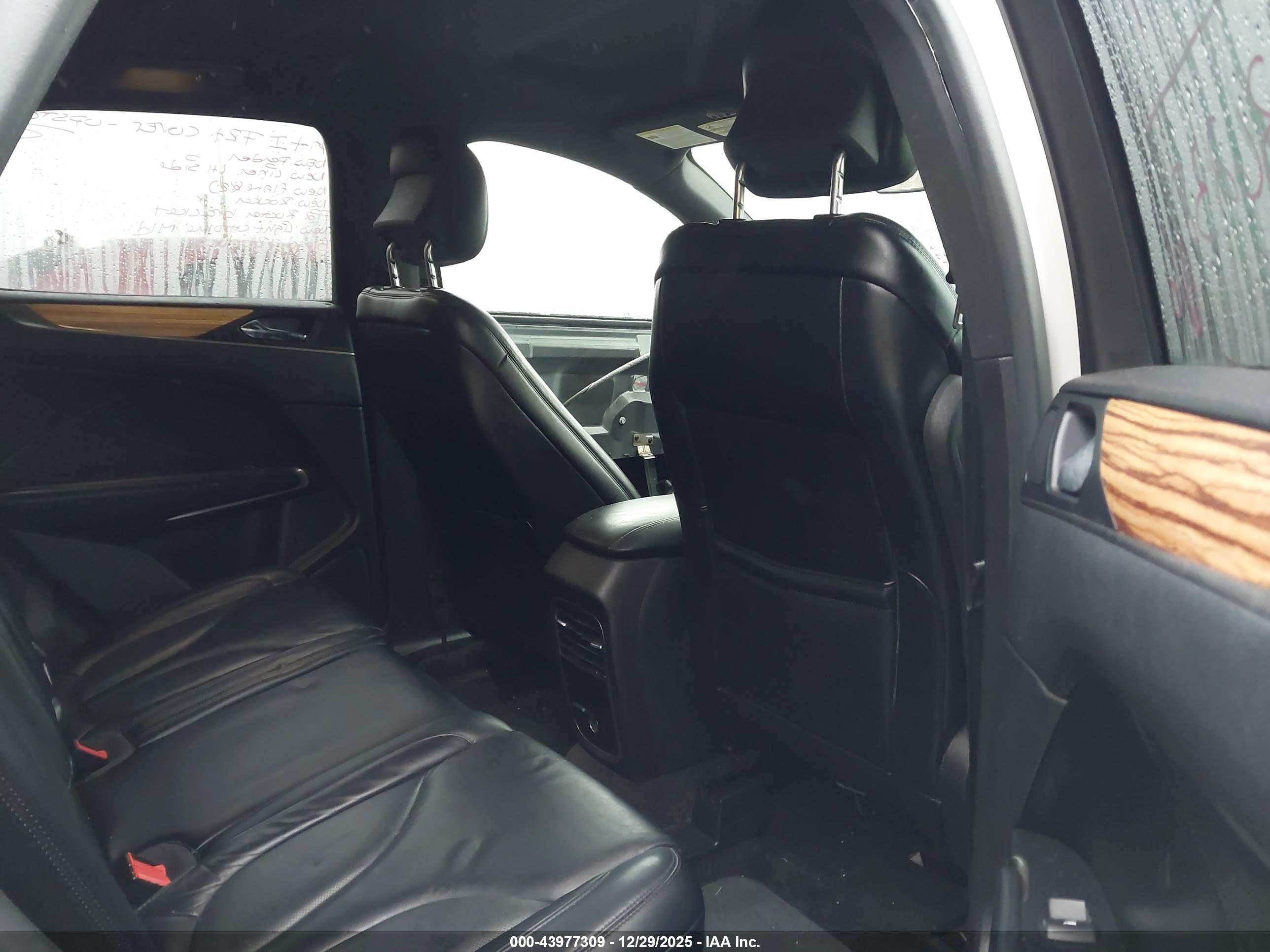 LINCOLN MKC image 8