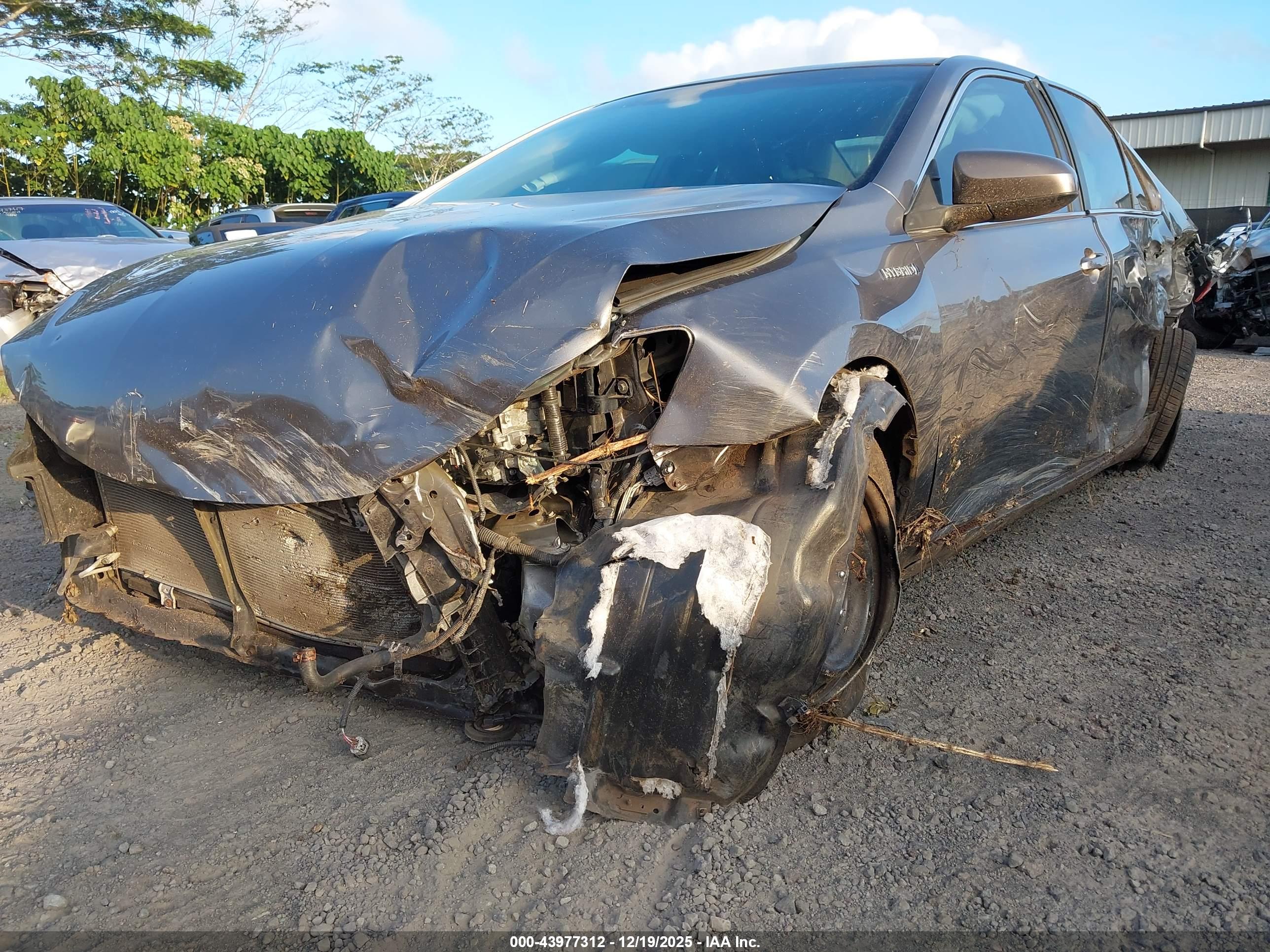 TOYOTA CAMRY image 6