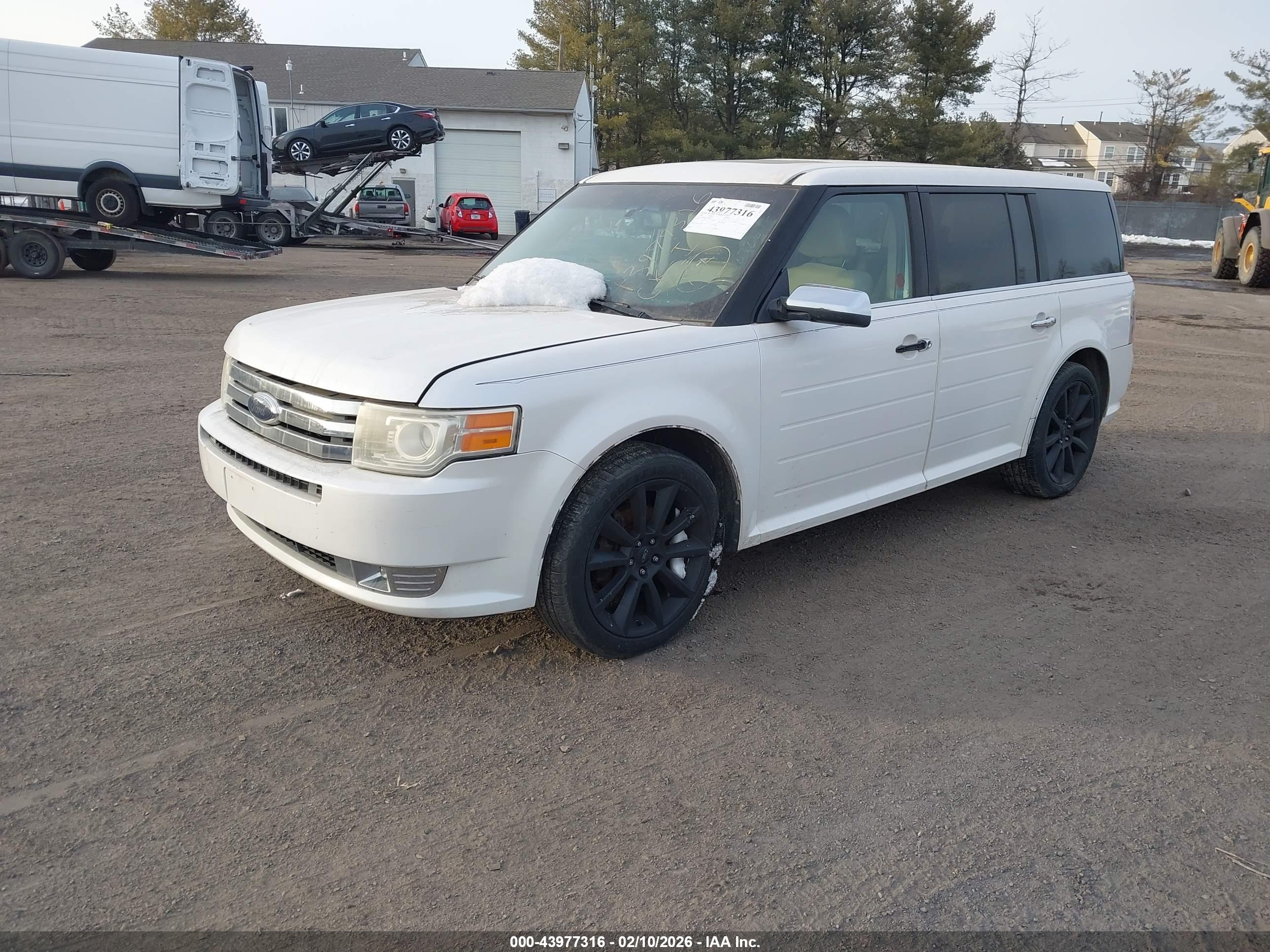 FORD FLEX image 2