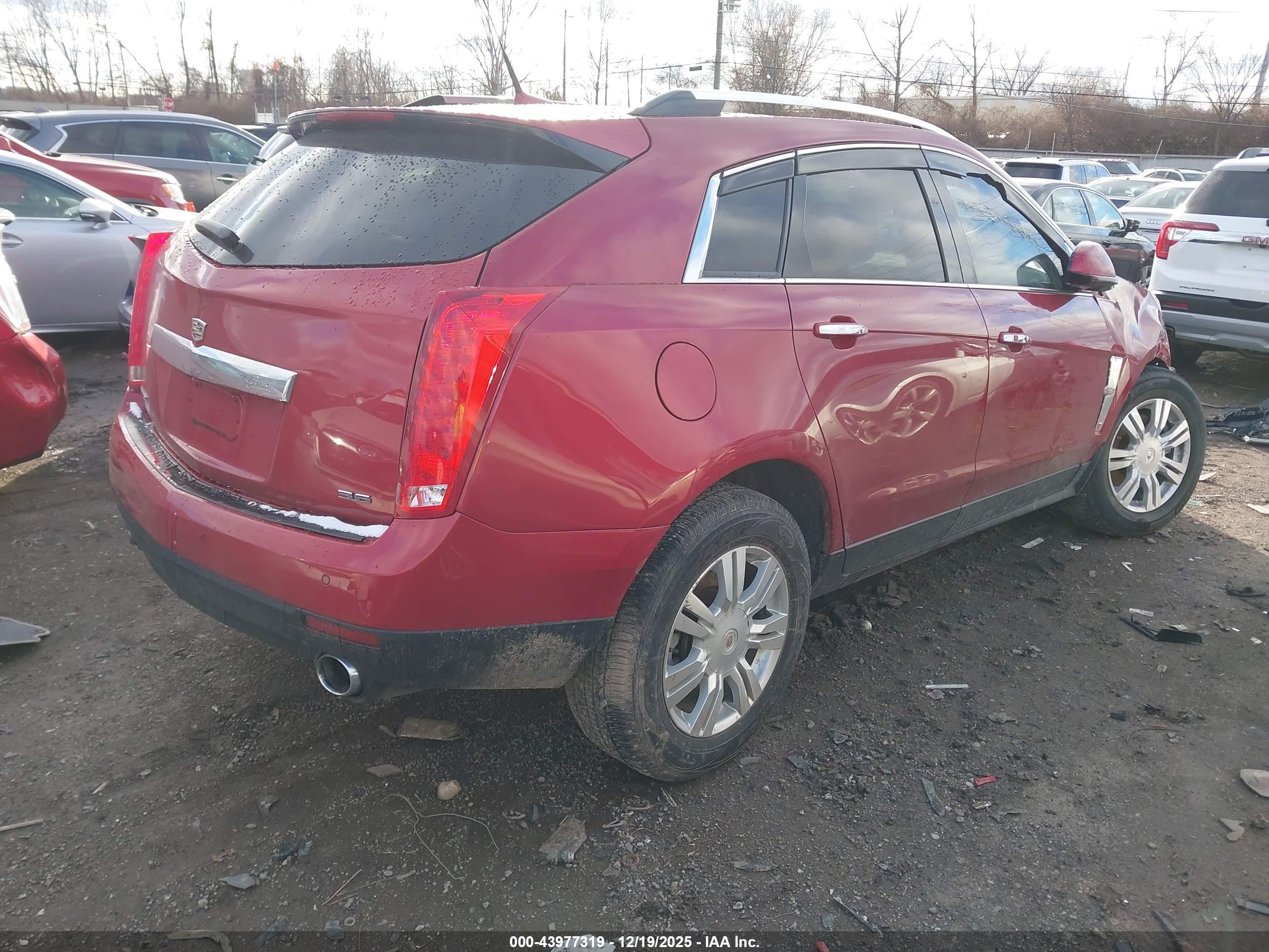 CADILLAC SRX image 4
