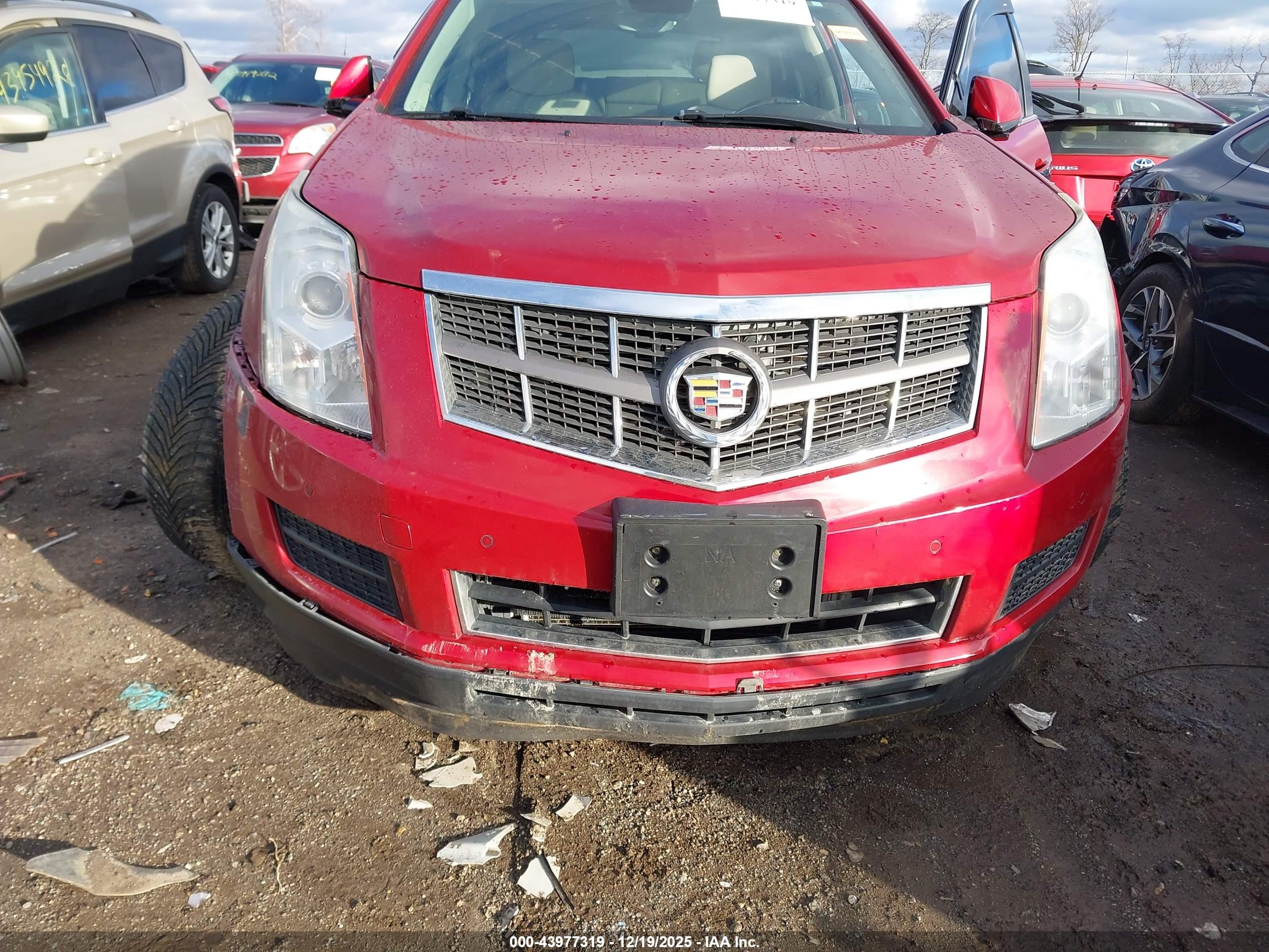 CADILLAC SRX image 6