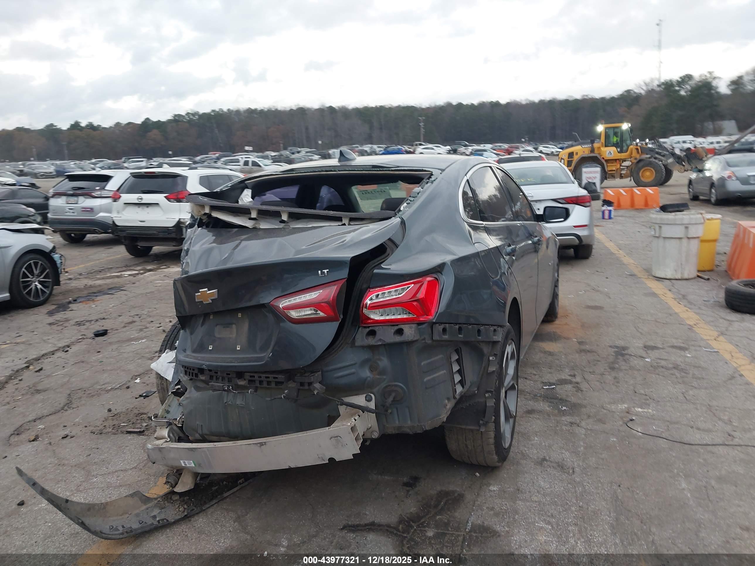 CHEVROLET MALIBU image 4