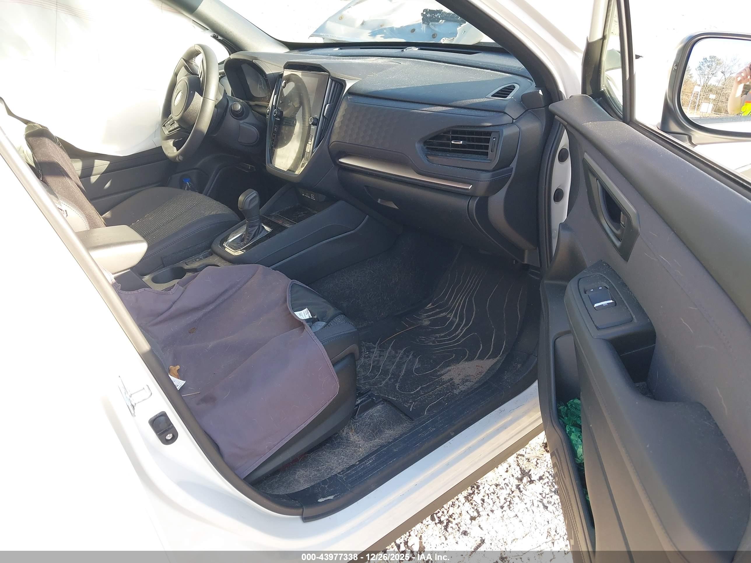 SUBARU FORESTER image 5