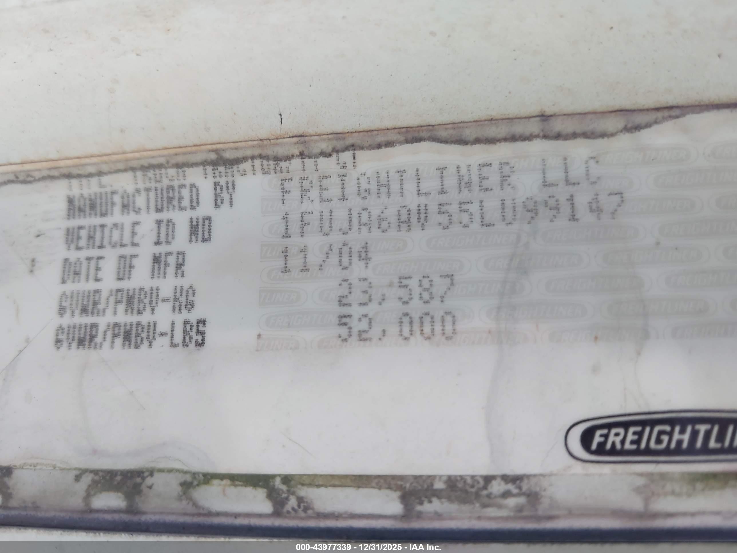 FREIGHTLINER CONVENTIONAL image 9