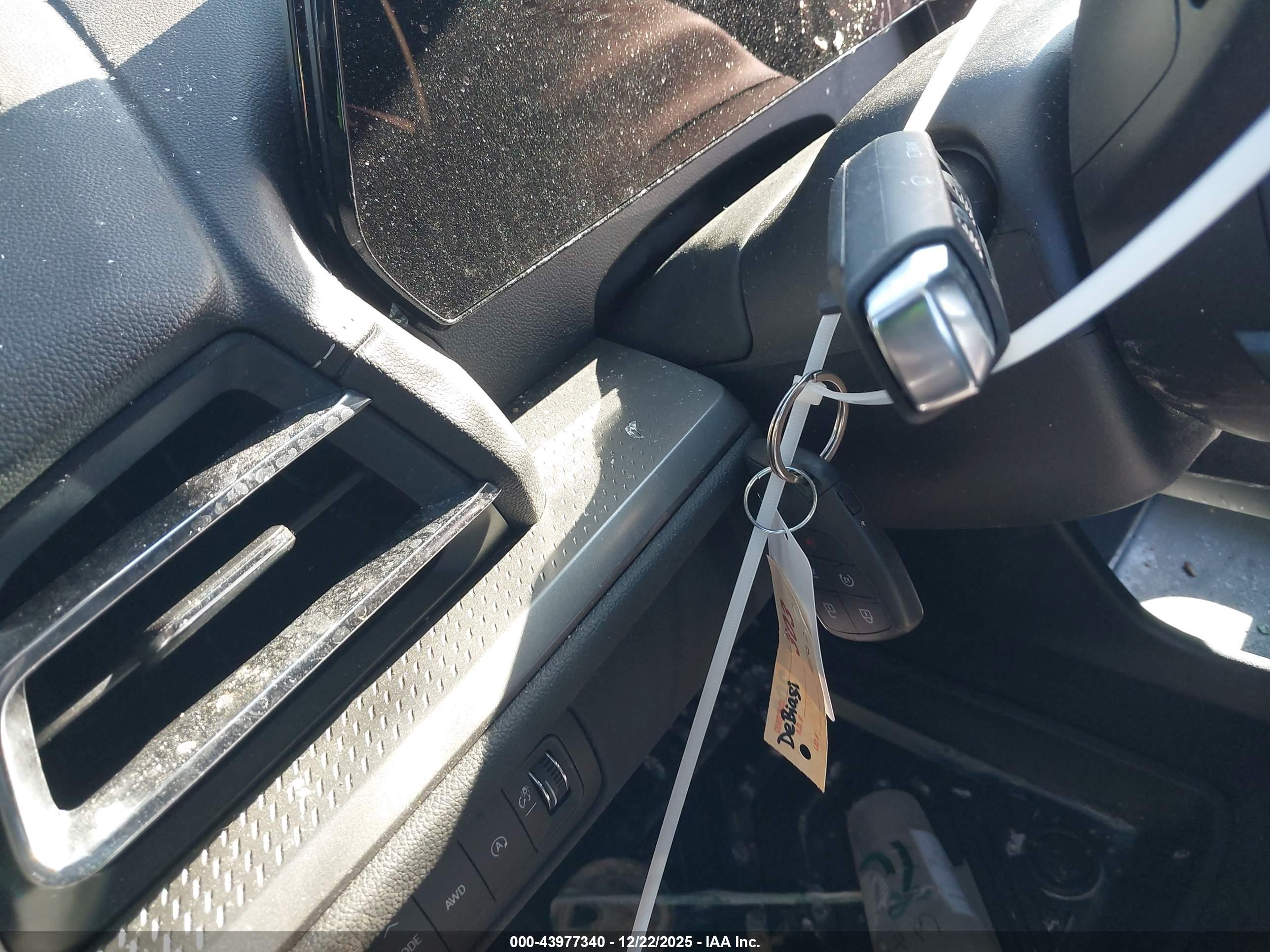 CHEVROLET TRAVERSE image 11