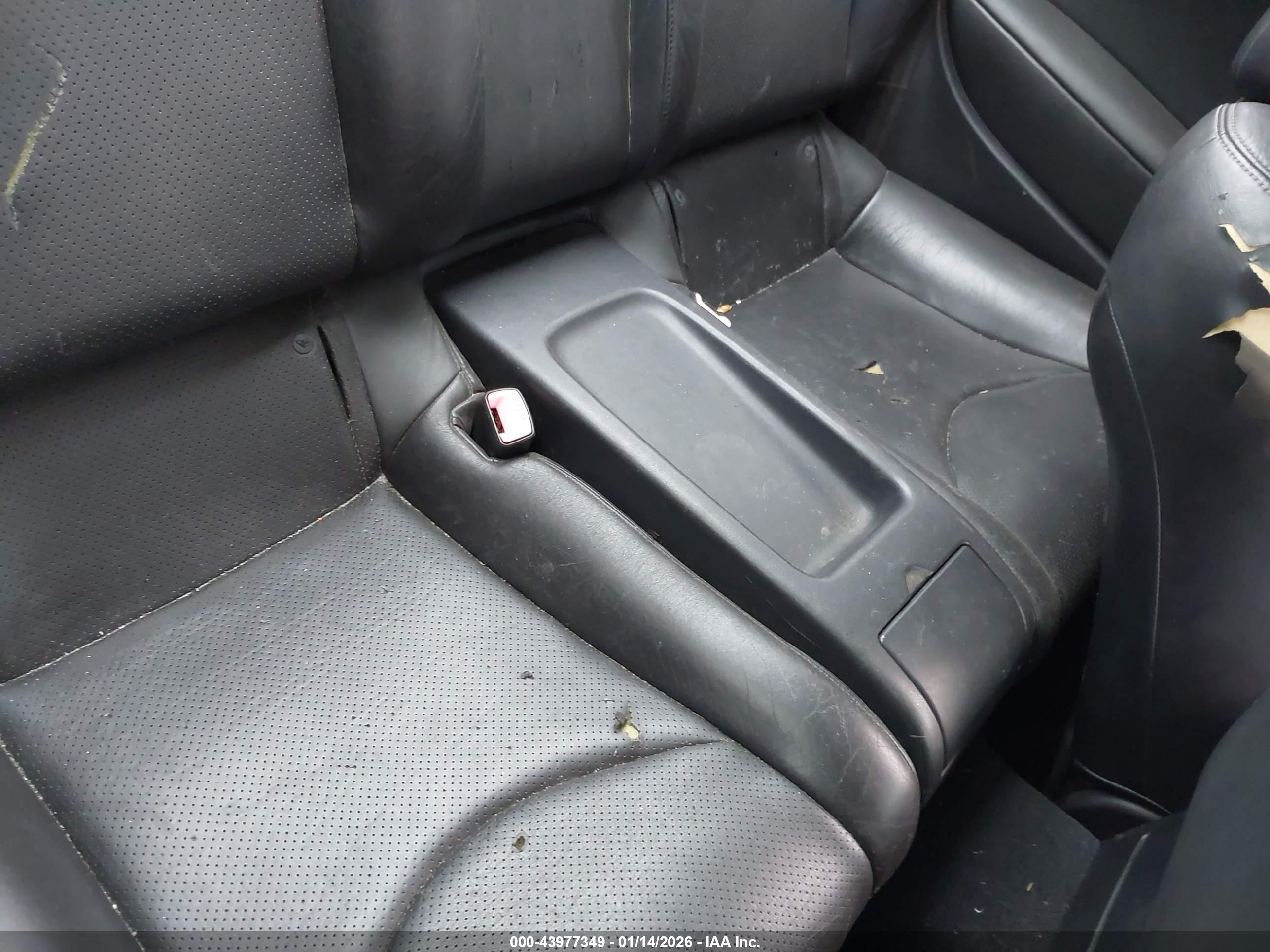 INFINITI G37 image 8