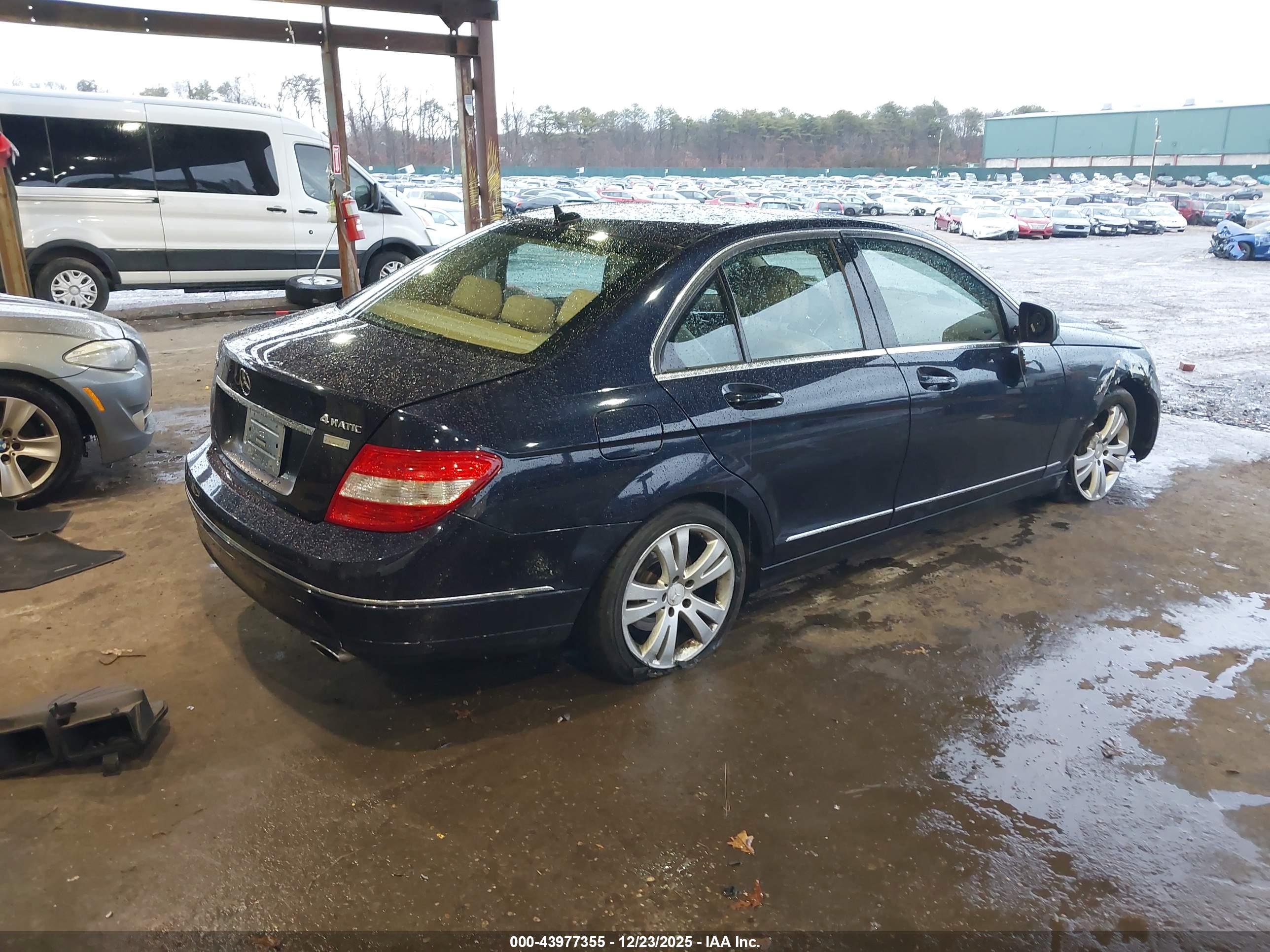 MERCEDES-BENZ C image 4