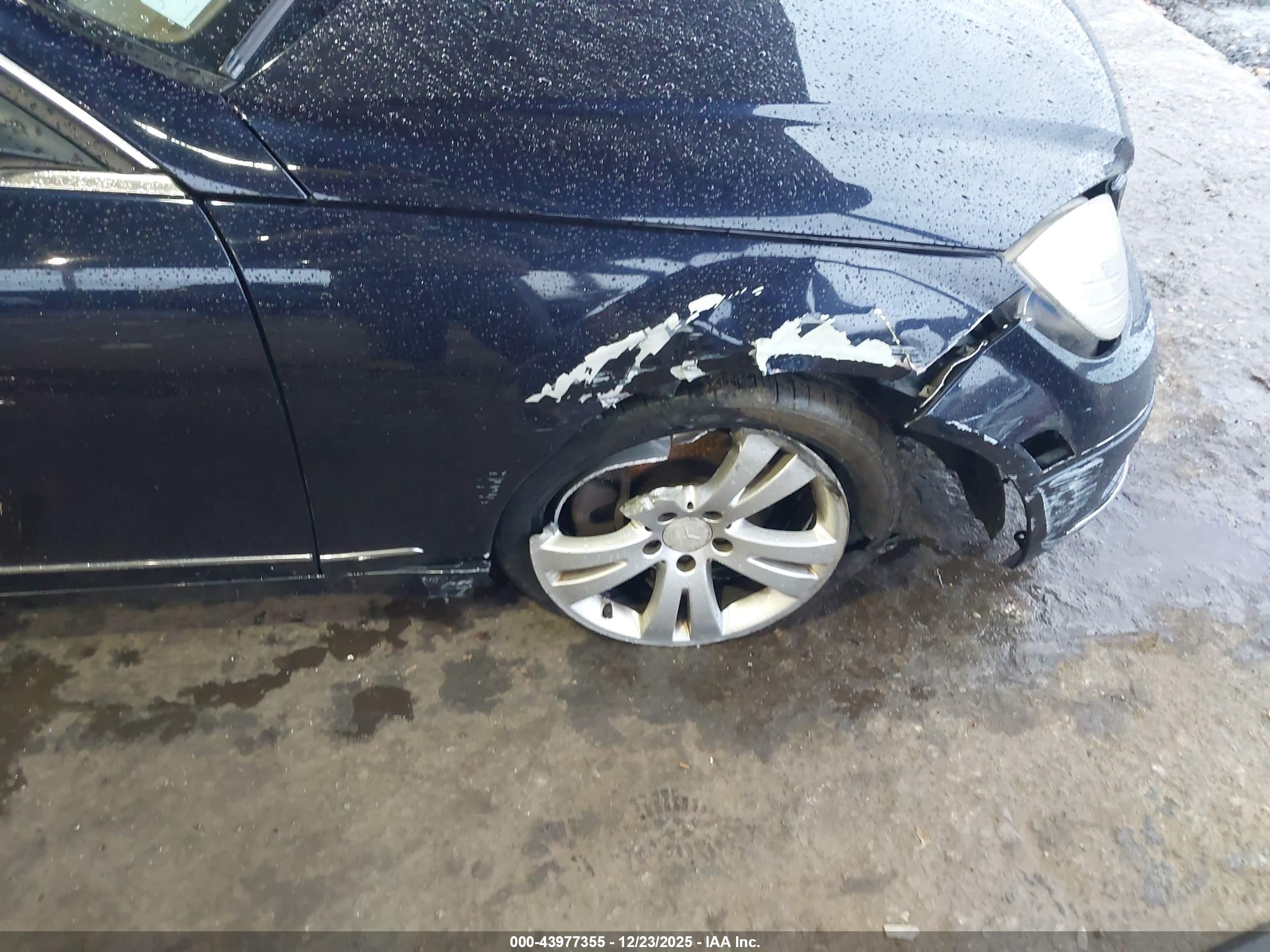 MERCEDES-BENZ C image 6