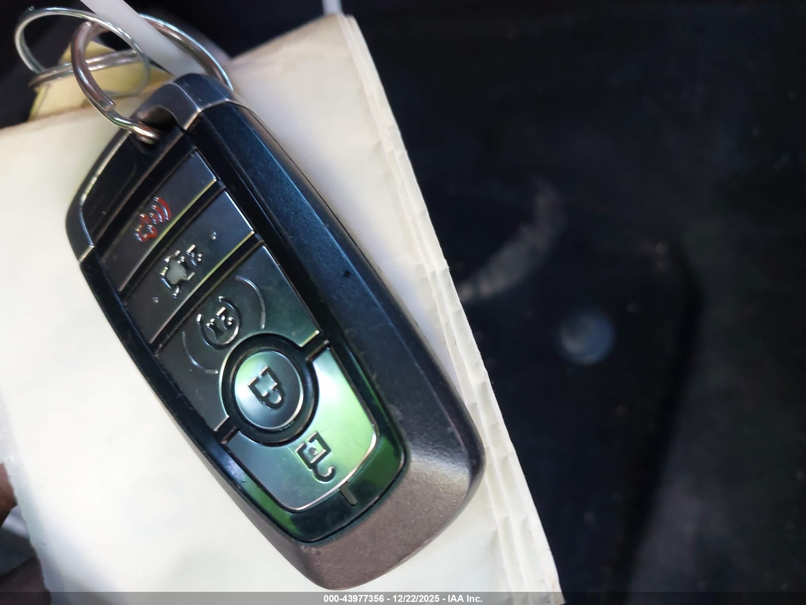 FORD FUSION image 11