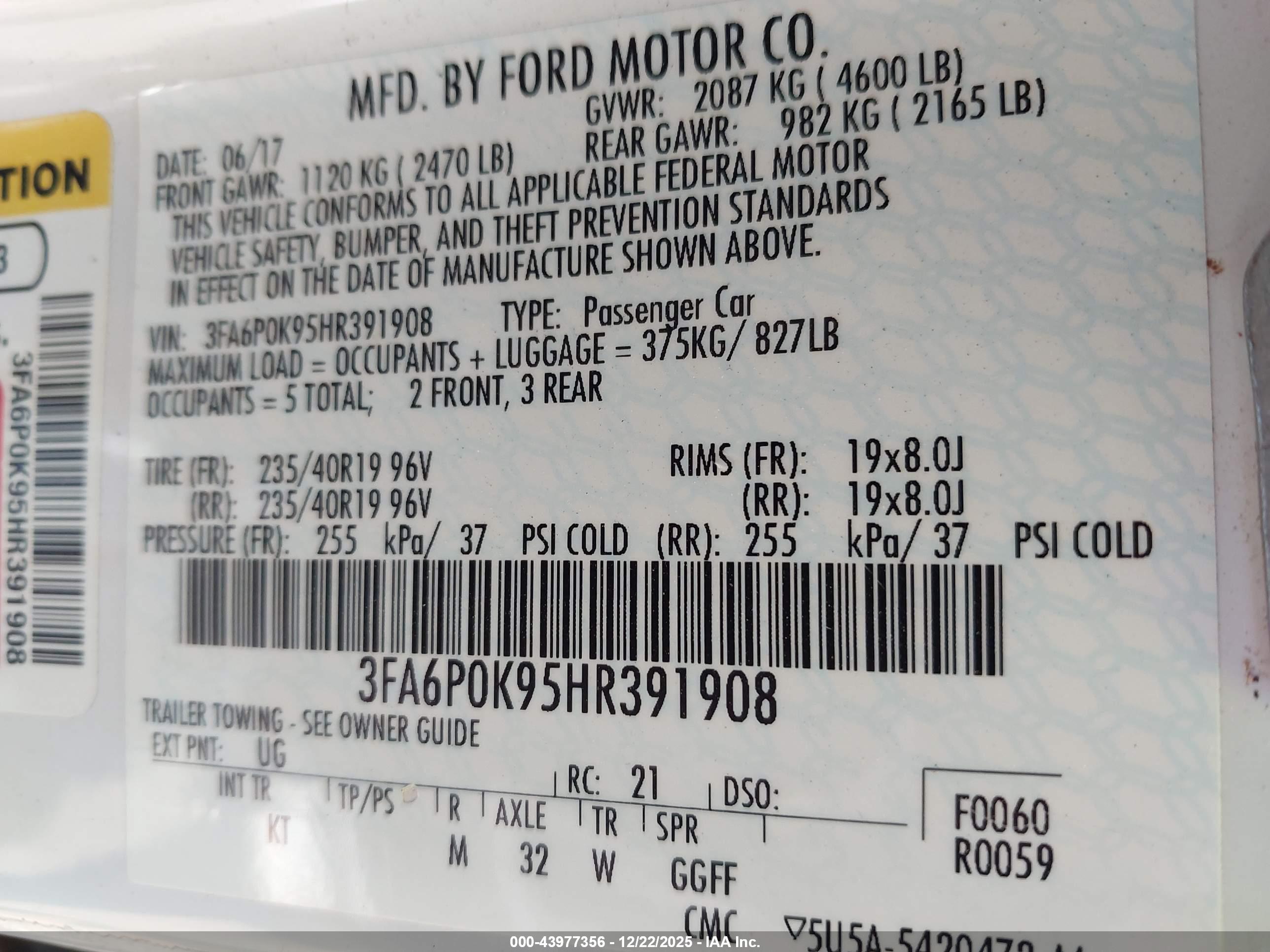 FORD FUSION image 9