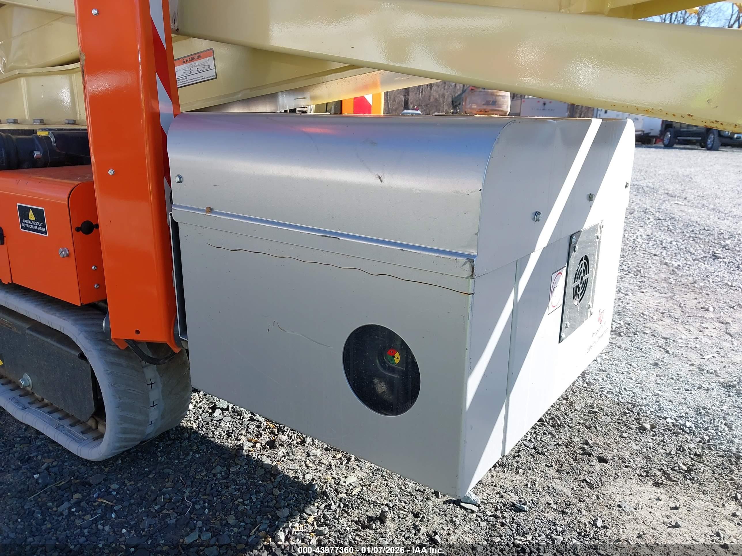 JLG X600AJ image 7