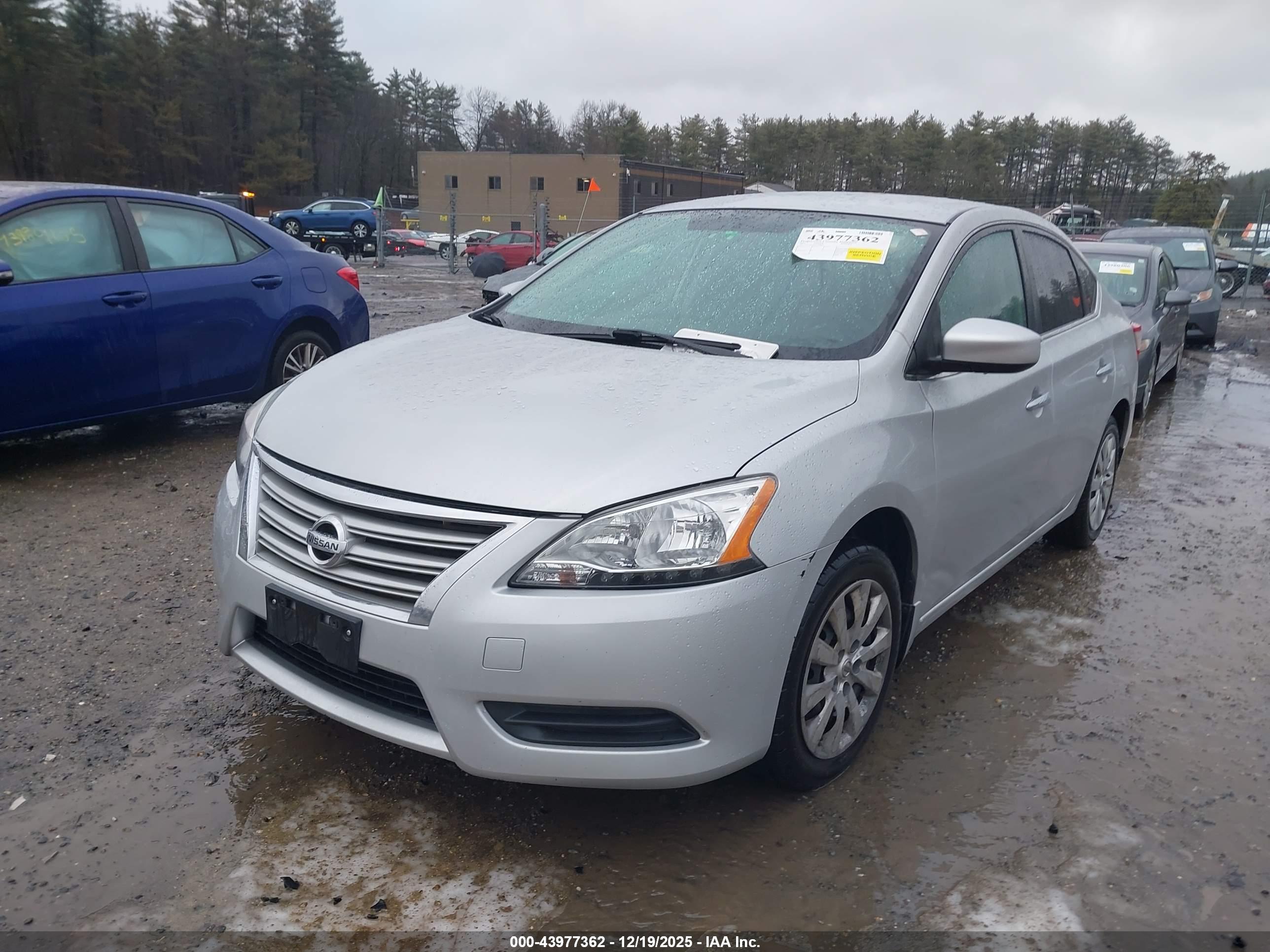 NISSAN SENTRA image 2