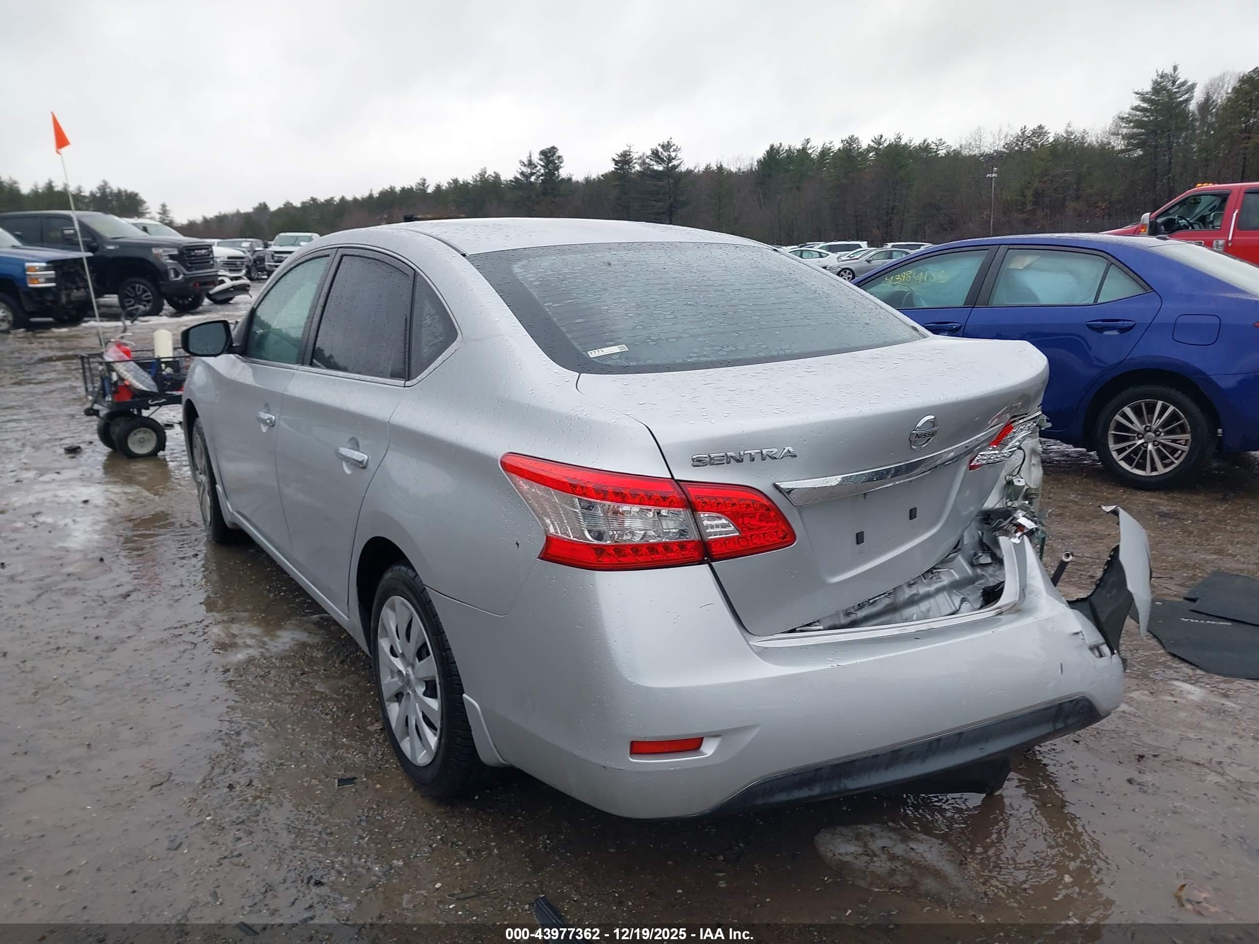 NISSAN SENTRA image 3