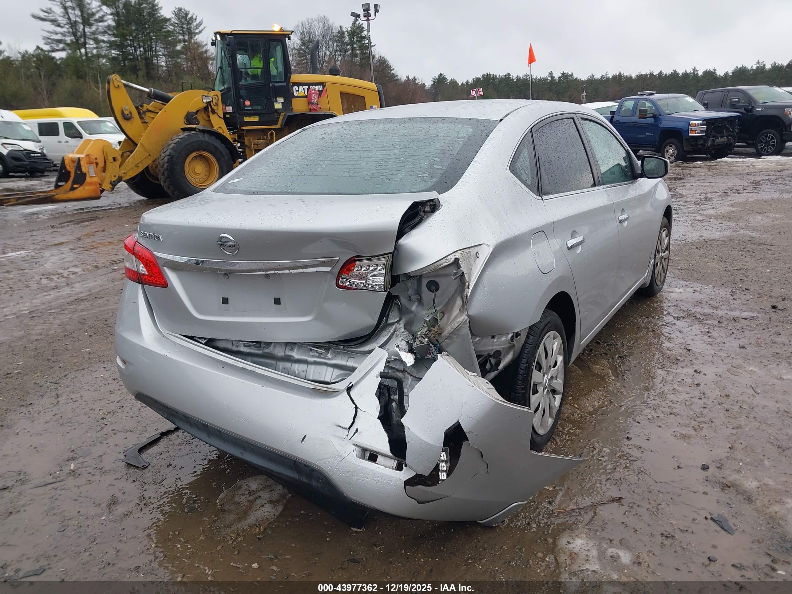 NISSAN SENTRA image 4
