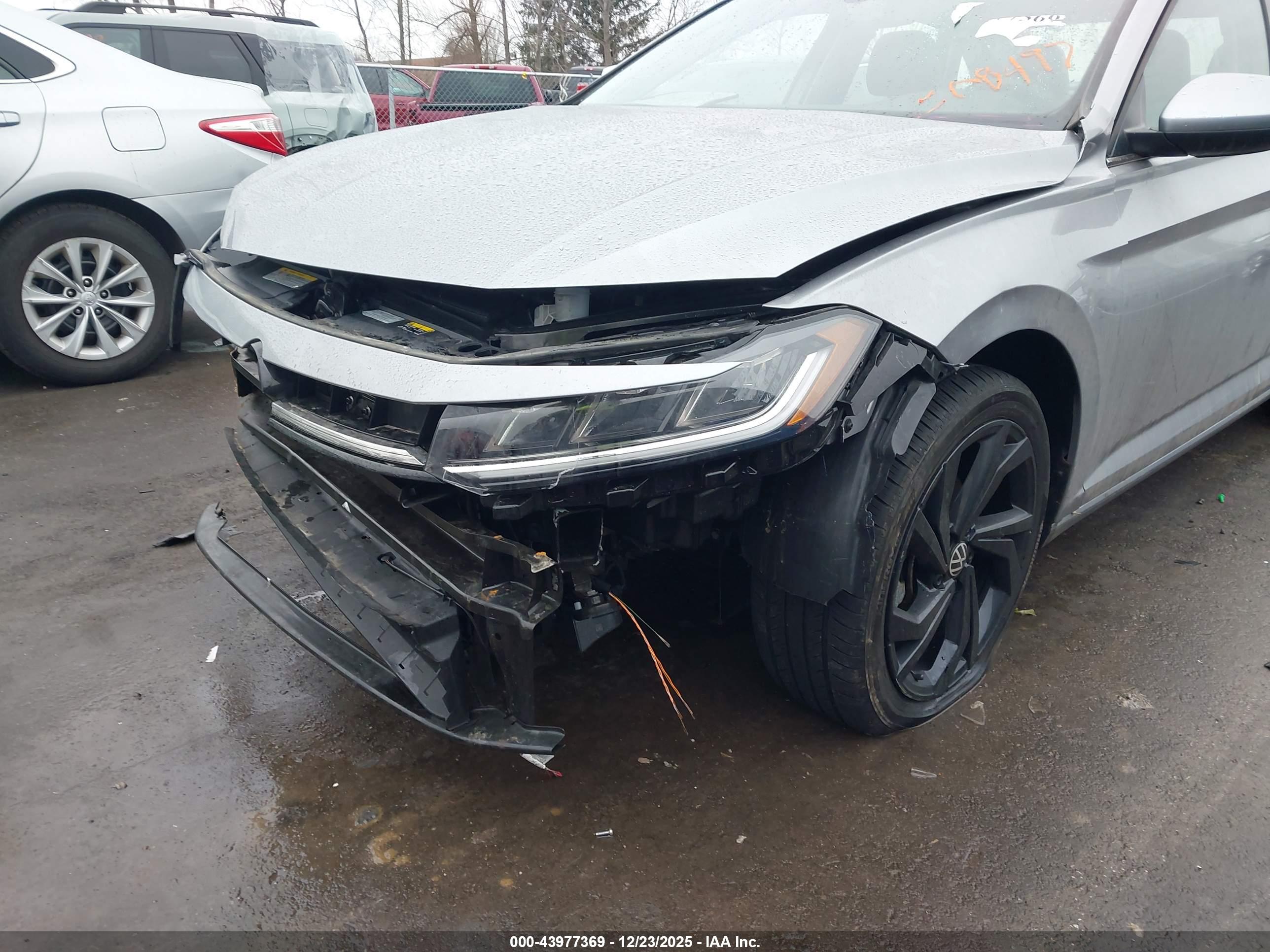 VOLKSWAGEN JETTA image 6