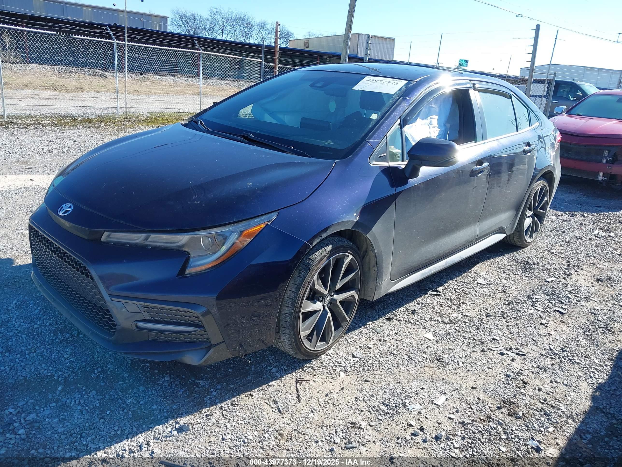 TOYOTA COROLLA image 2