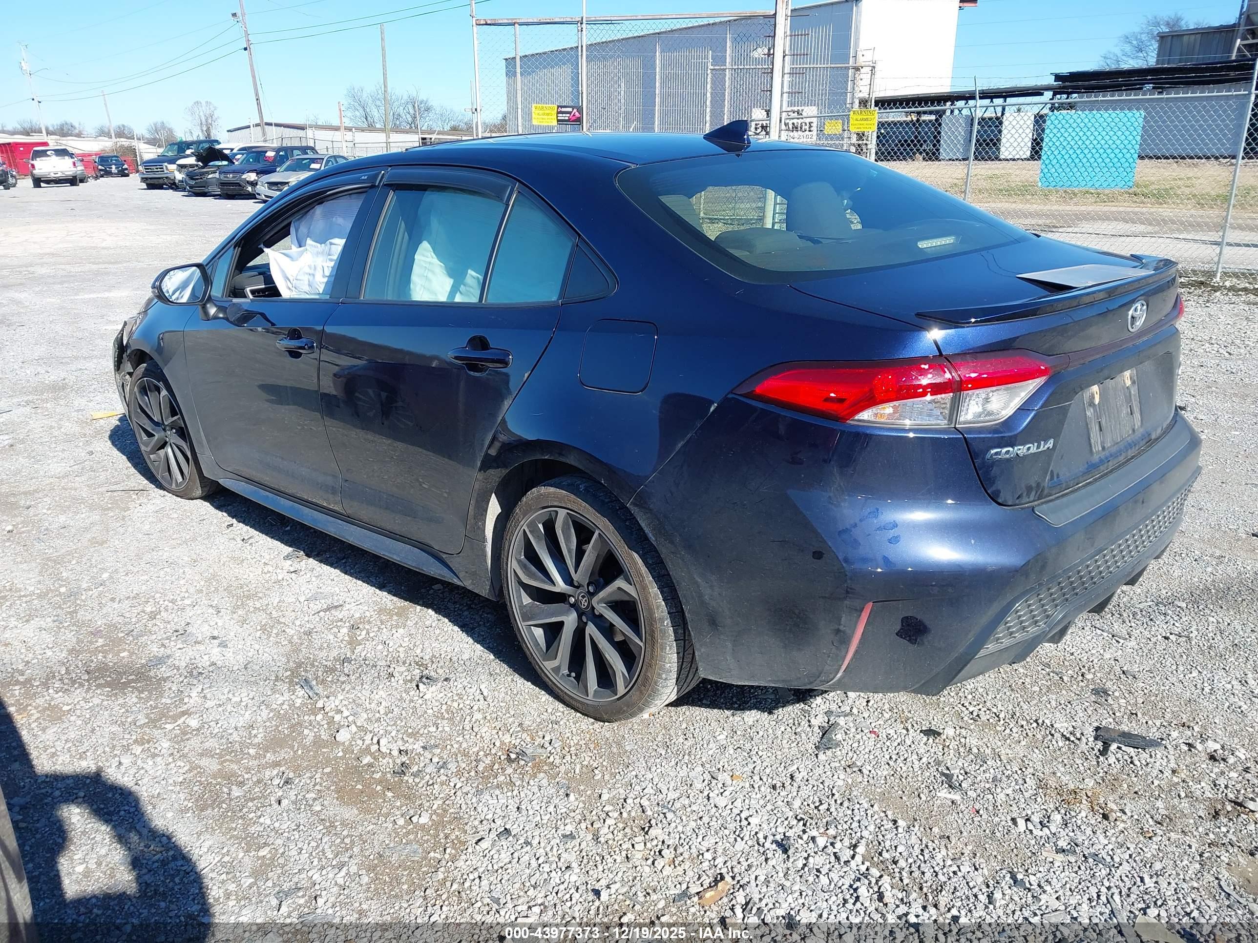 TOYOTA COROLLA image 3