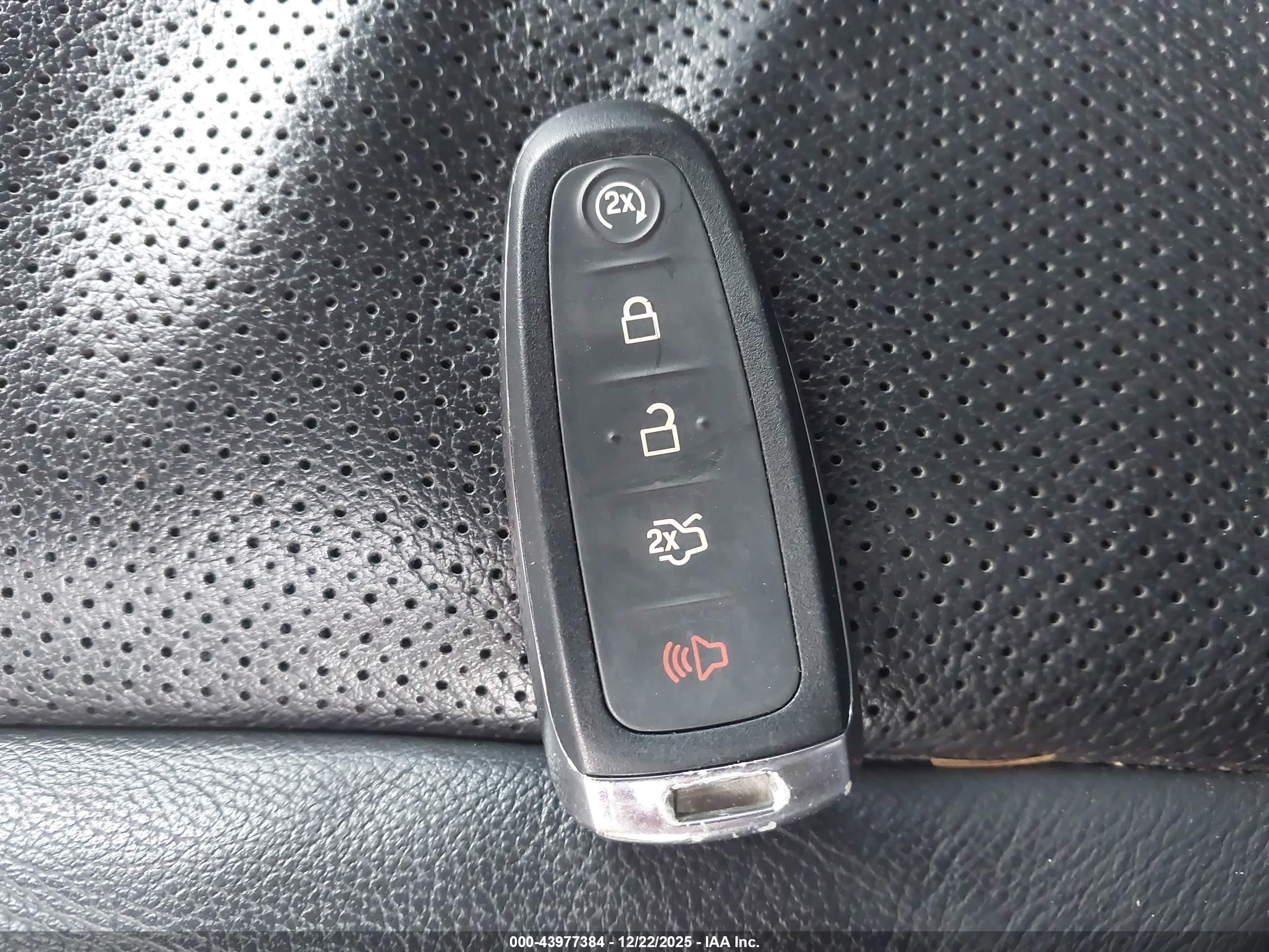 LINCOLN MKX image 11