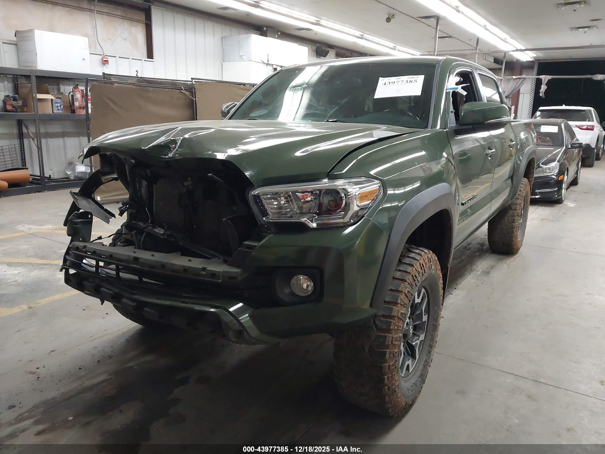 TOYOTA TACOMA image 2