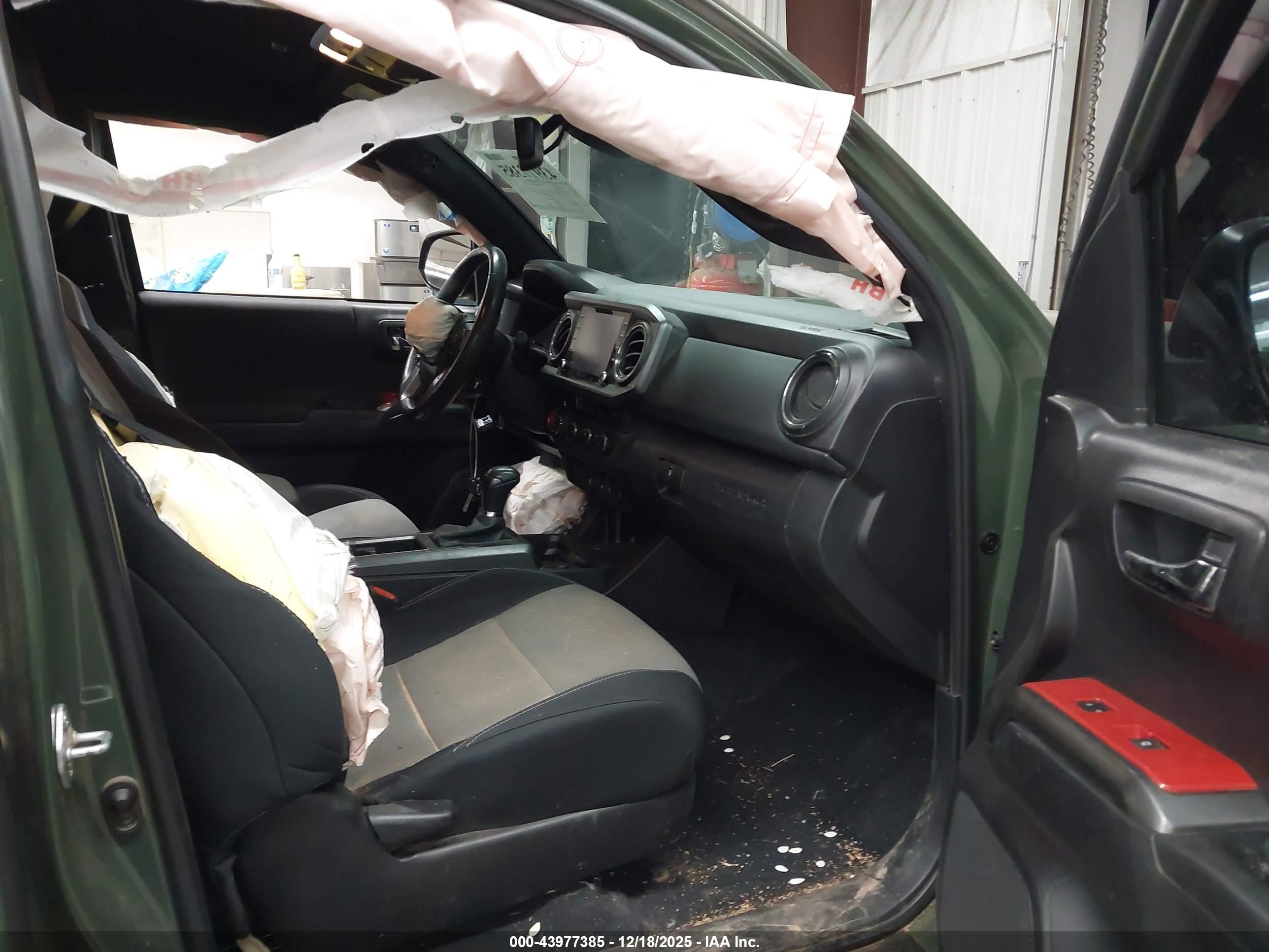 TOYOTA TACOMA image 5