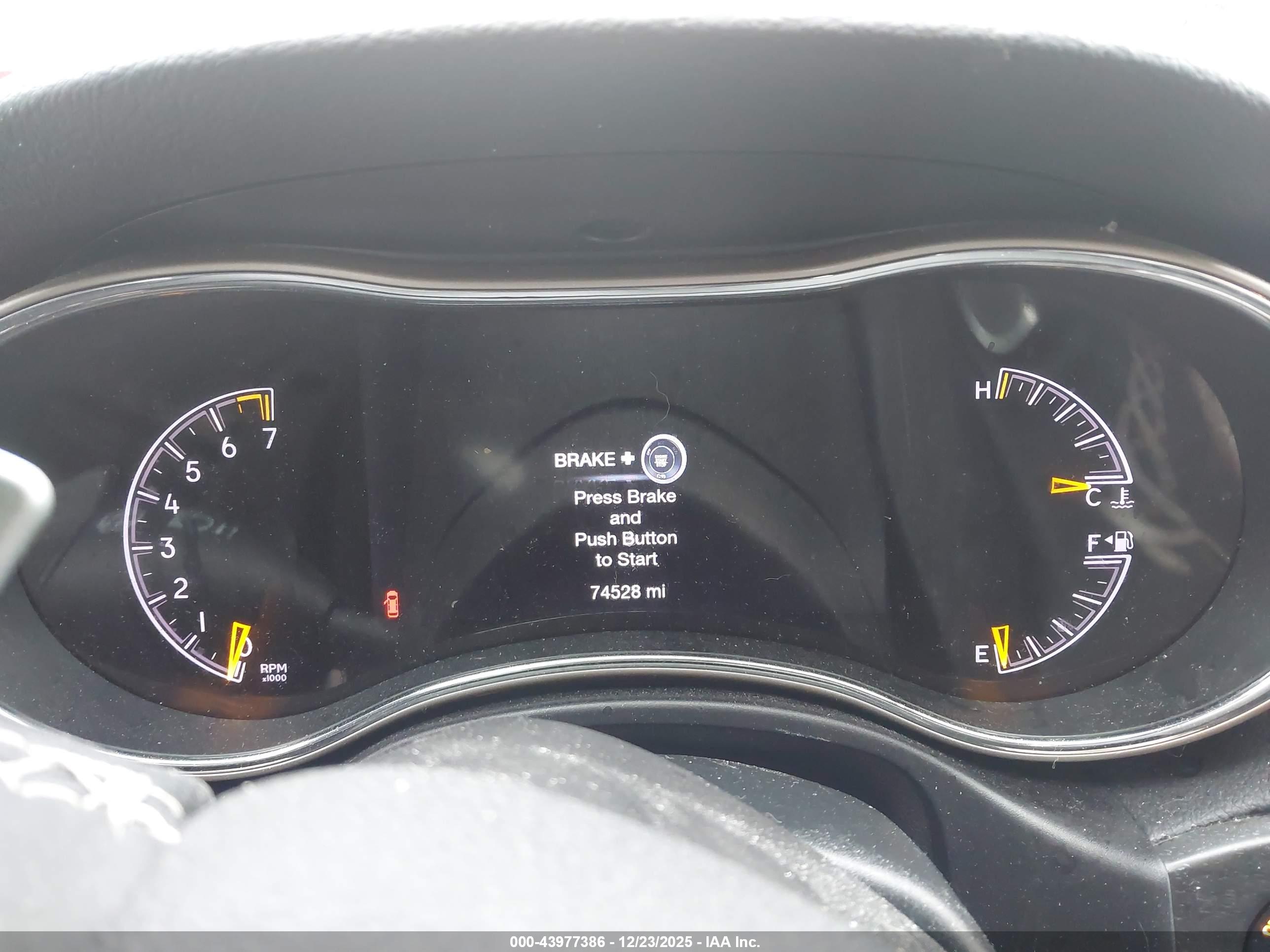 JEEP GRAND image 7