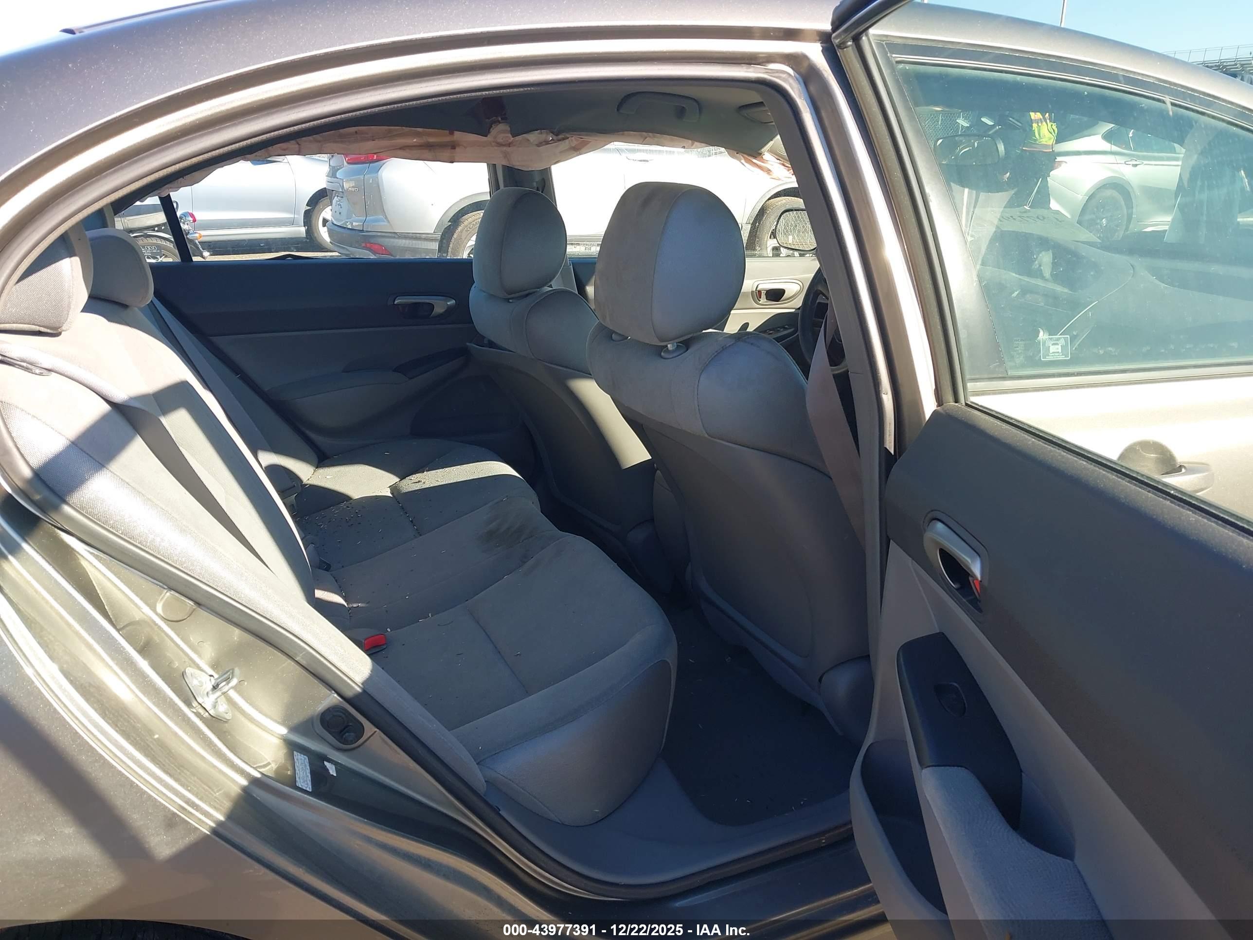 HONDA CIVIC image 8