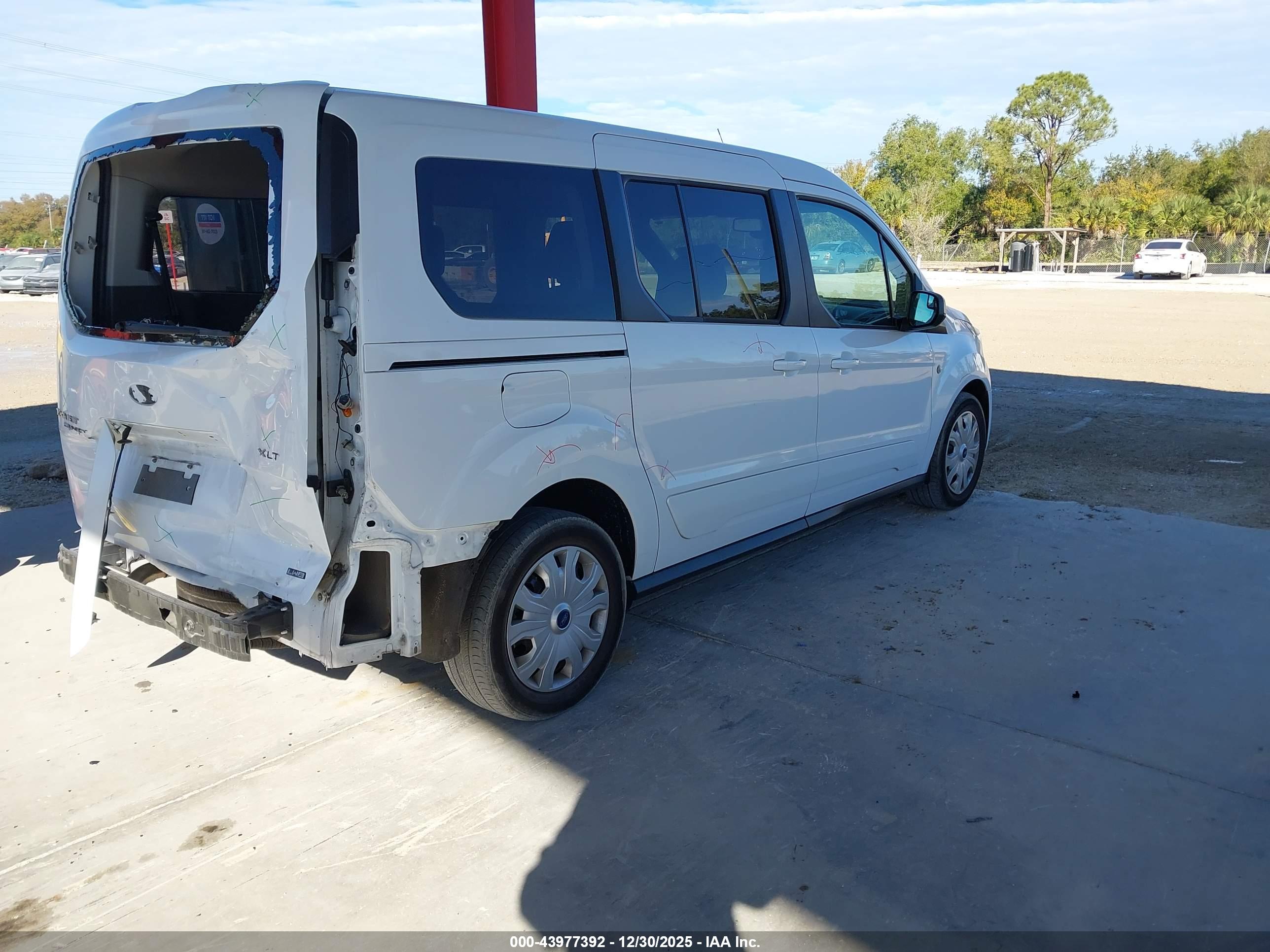 FORD TRANSIT image 4