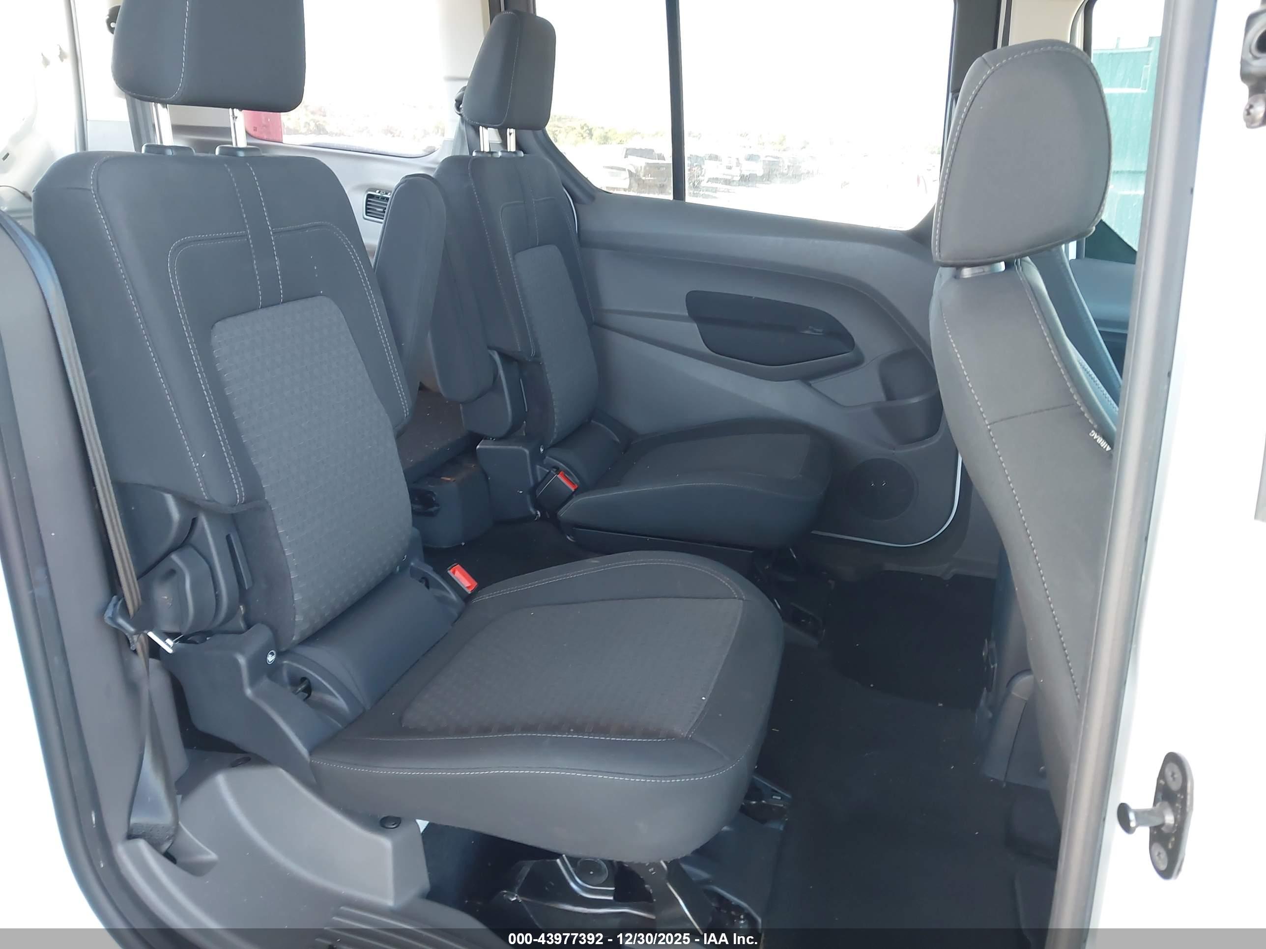 FORD TRANSIT image 8