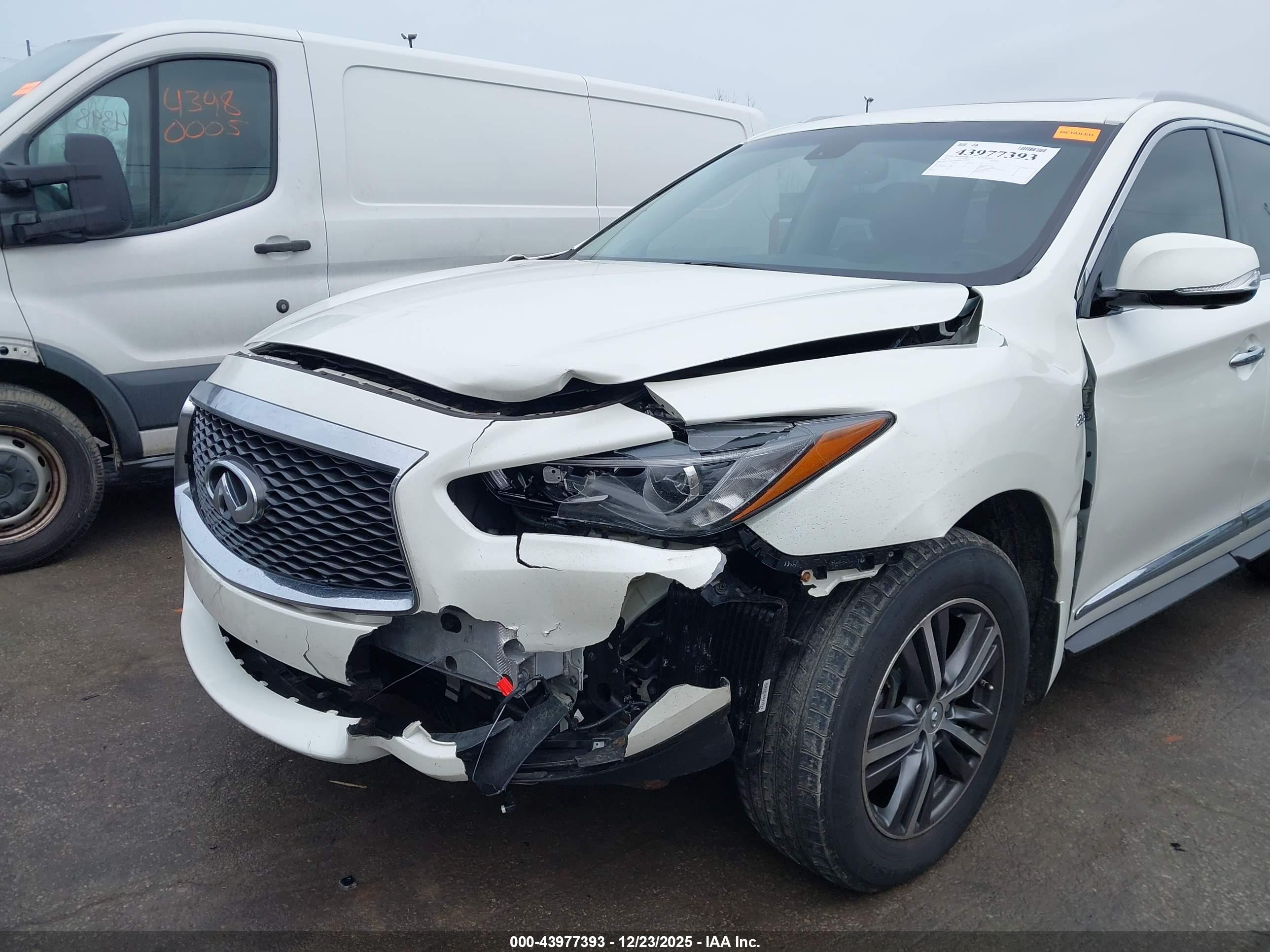 INFINITI QX60 image 6